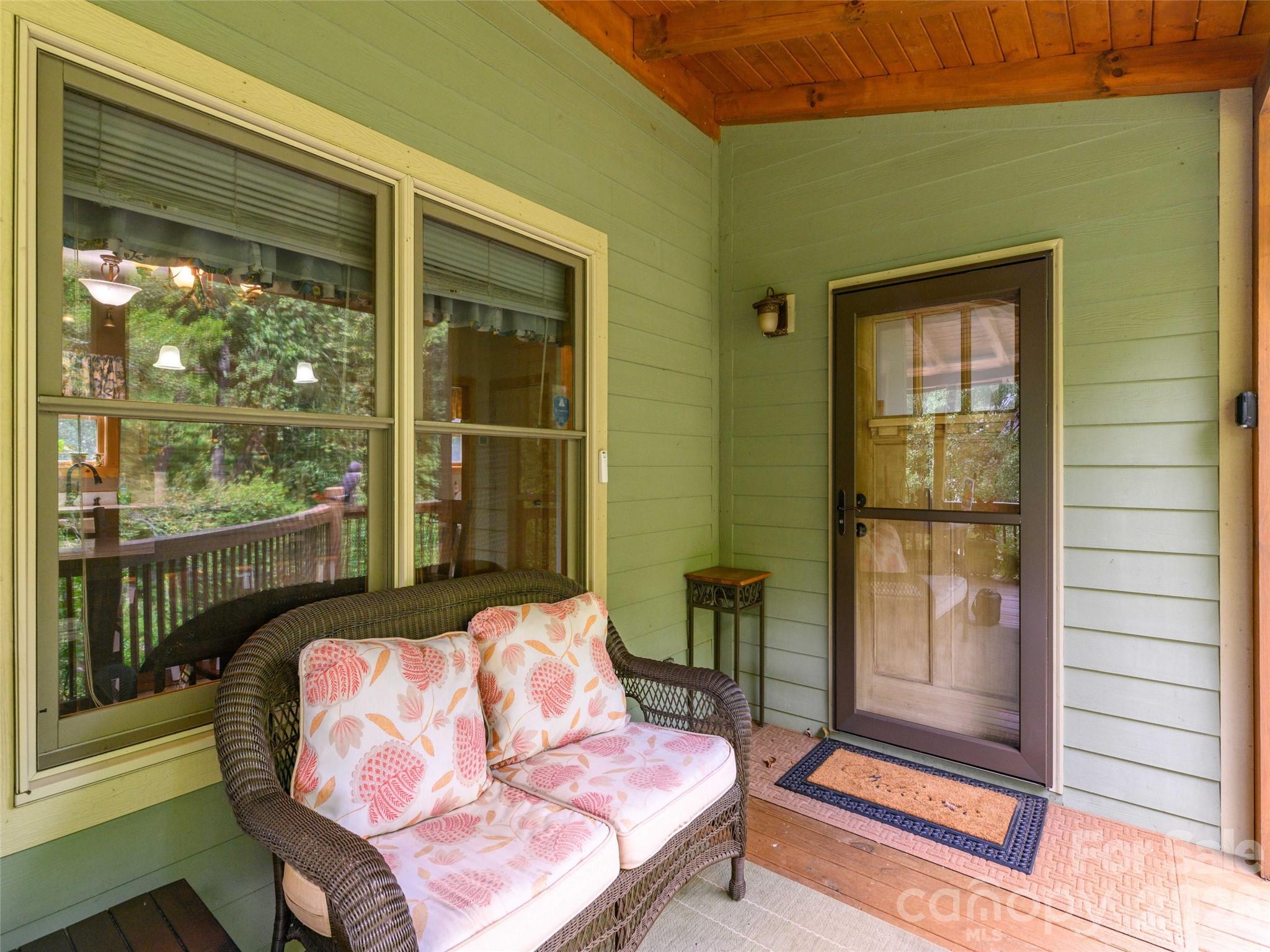 79 Rapid Waters Way Property Photo 7