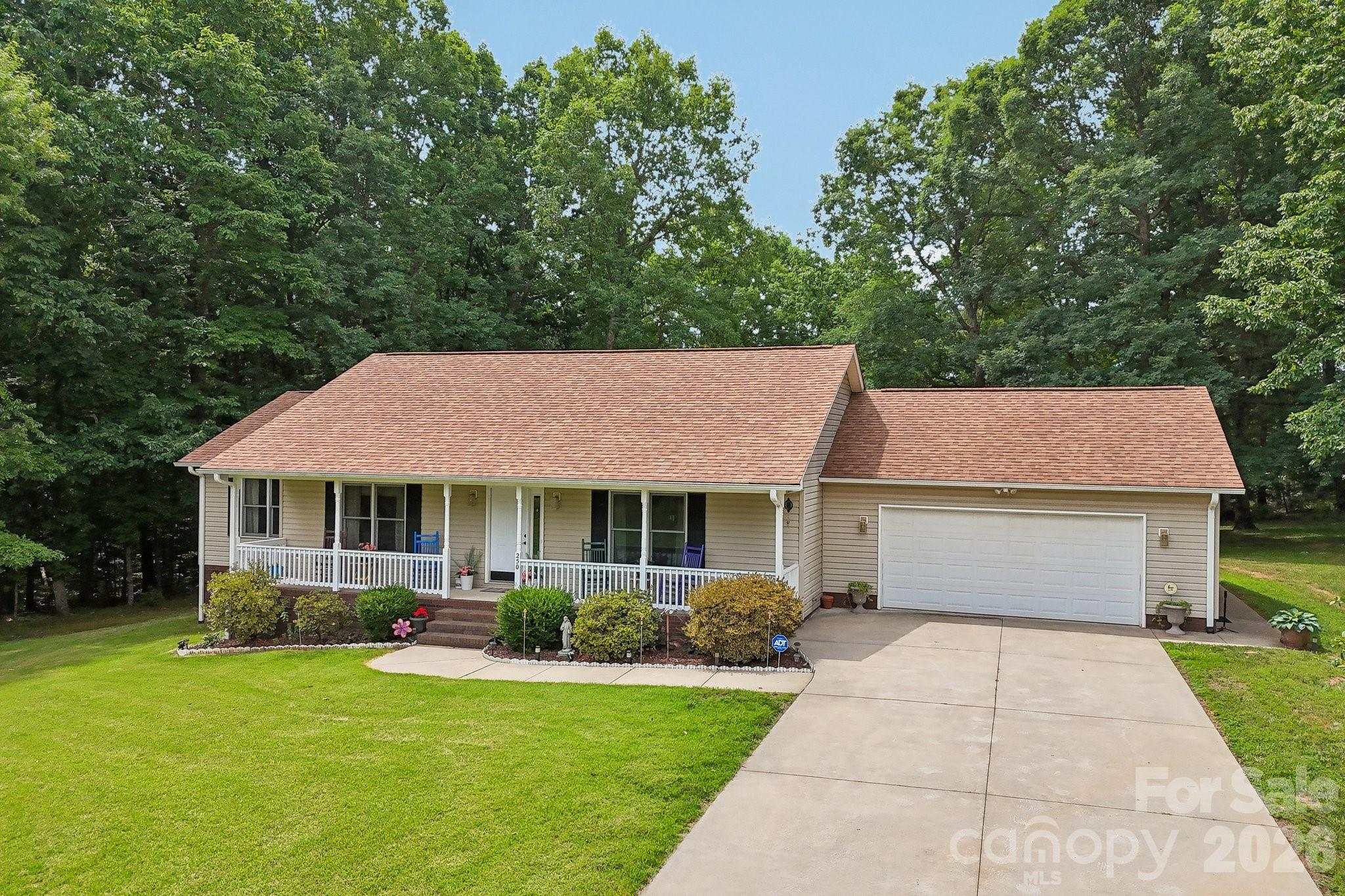 250 Rumple Hill Drive Property Photo 2