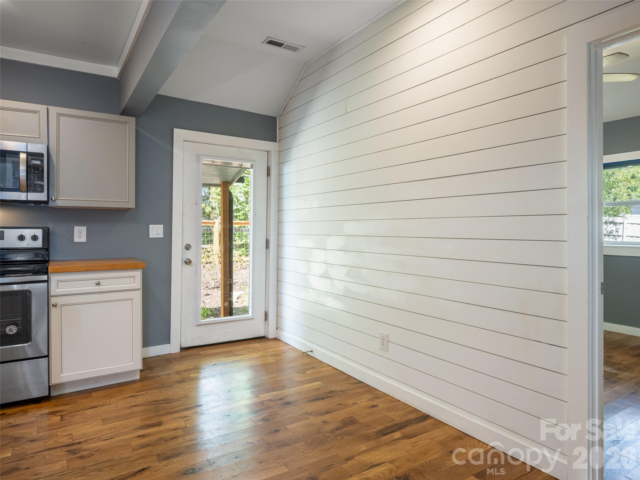 306 Mccoy Cove Road Property Photo 12
