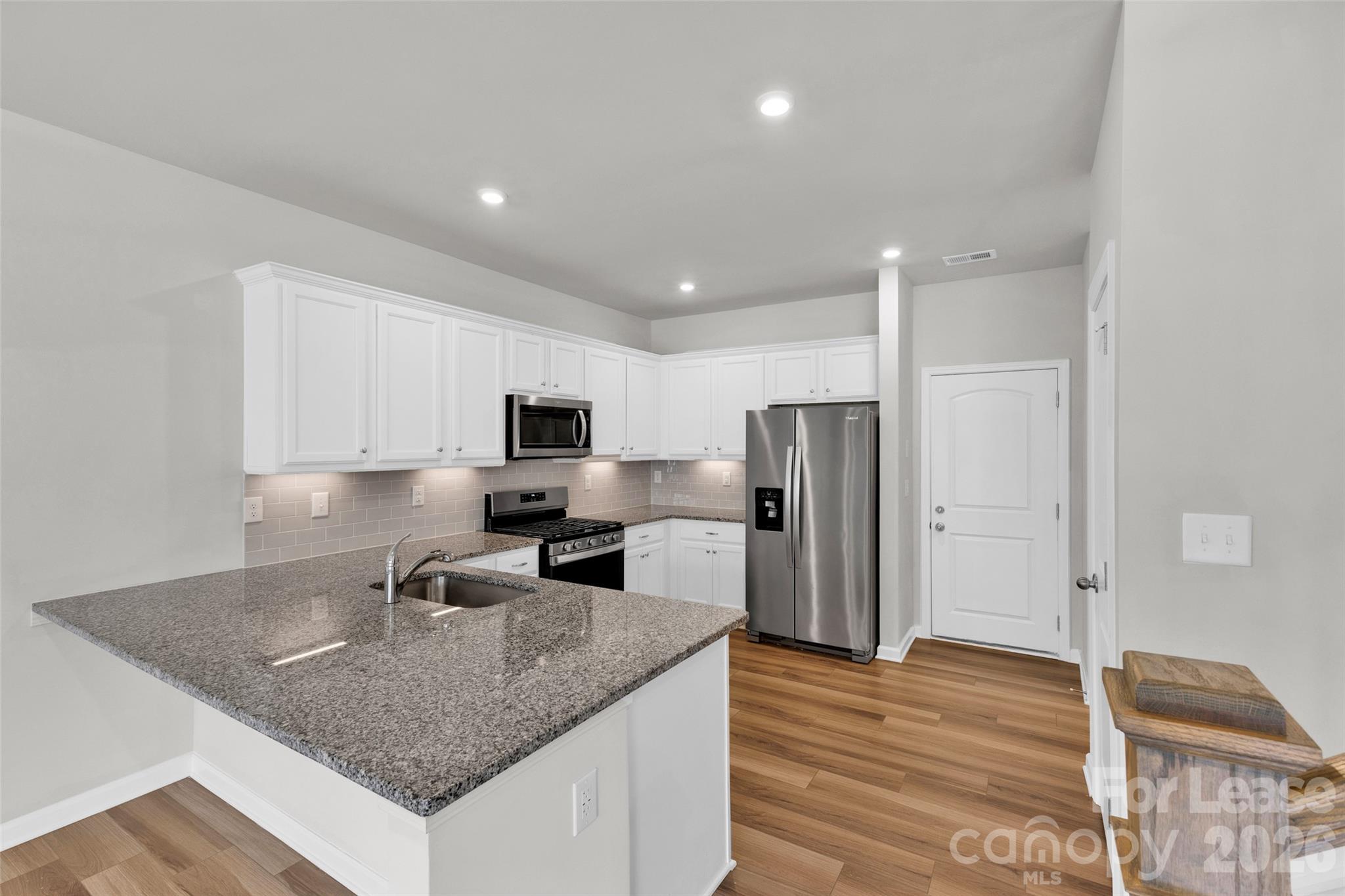 8012 Whitegrove Road Property Photo 3