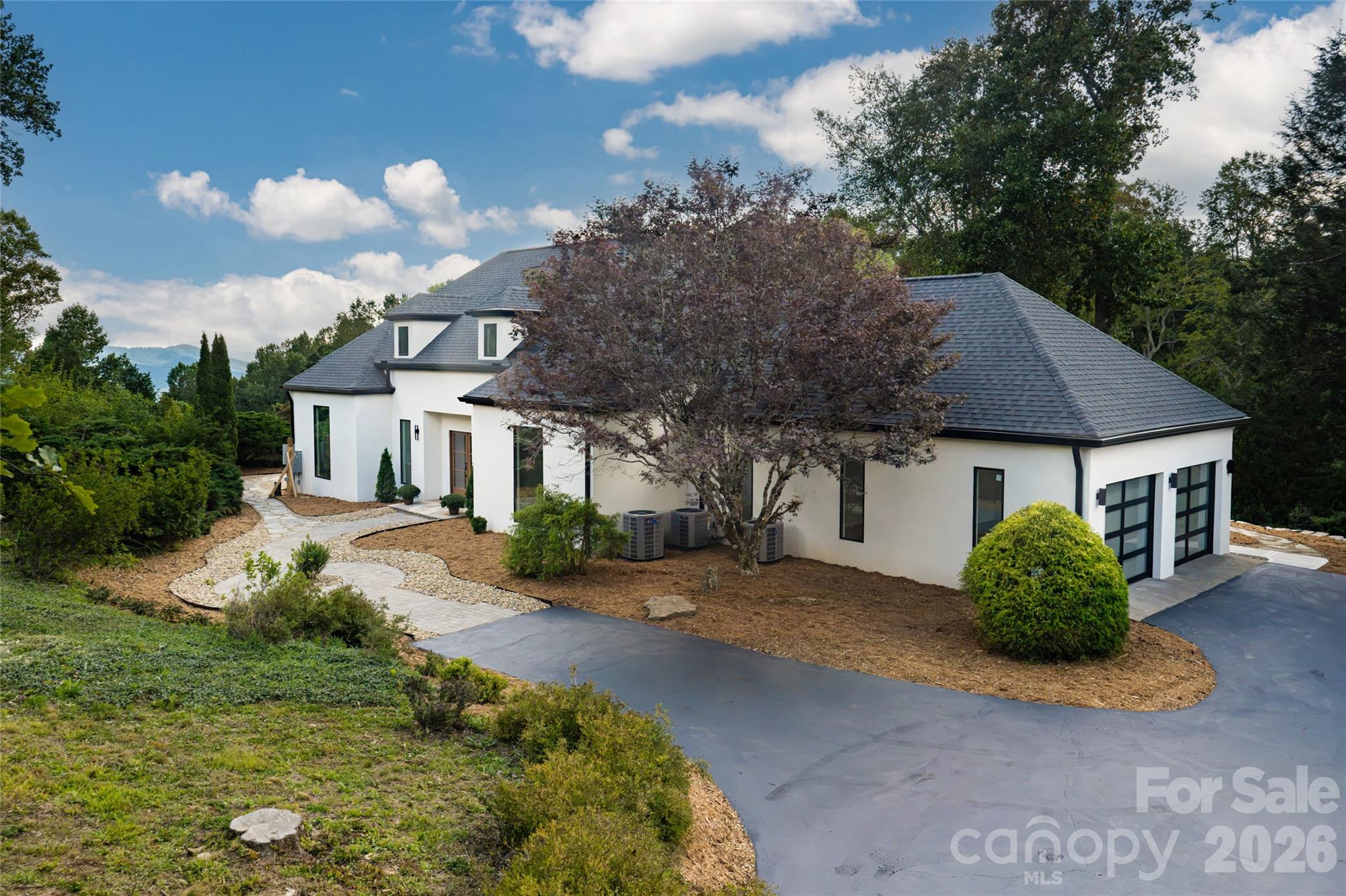 5 Meadow Ridge Drive Property Photo 2