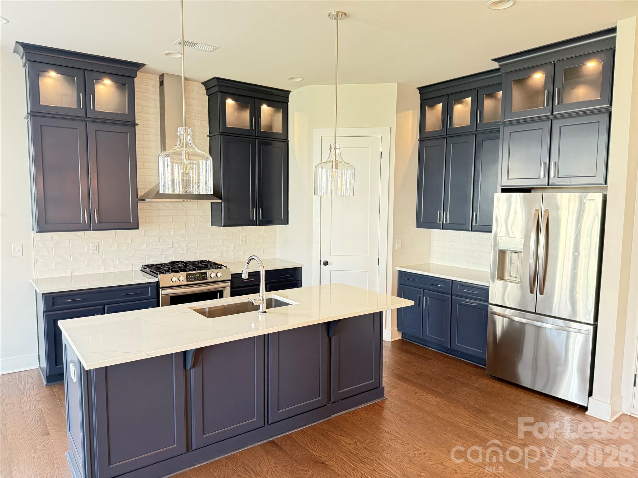 412 Hyco Court Property Photo 2