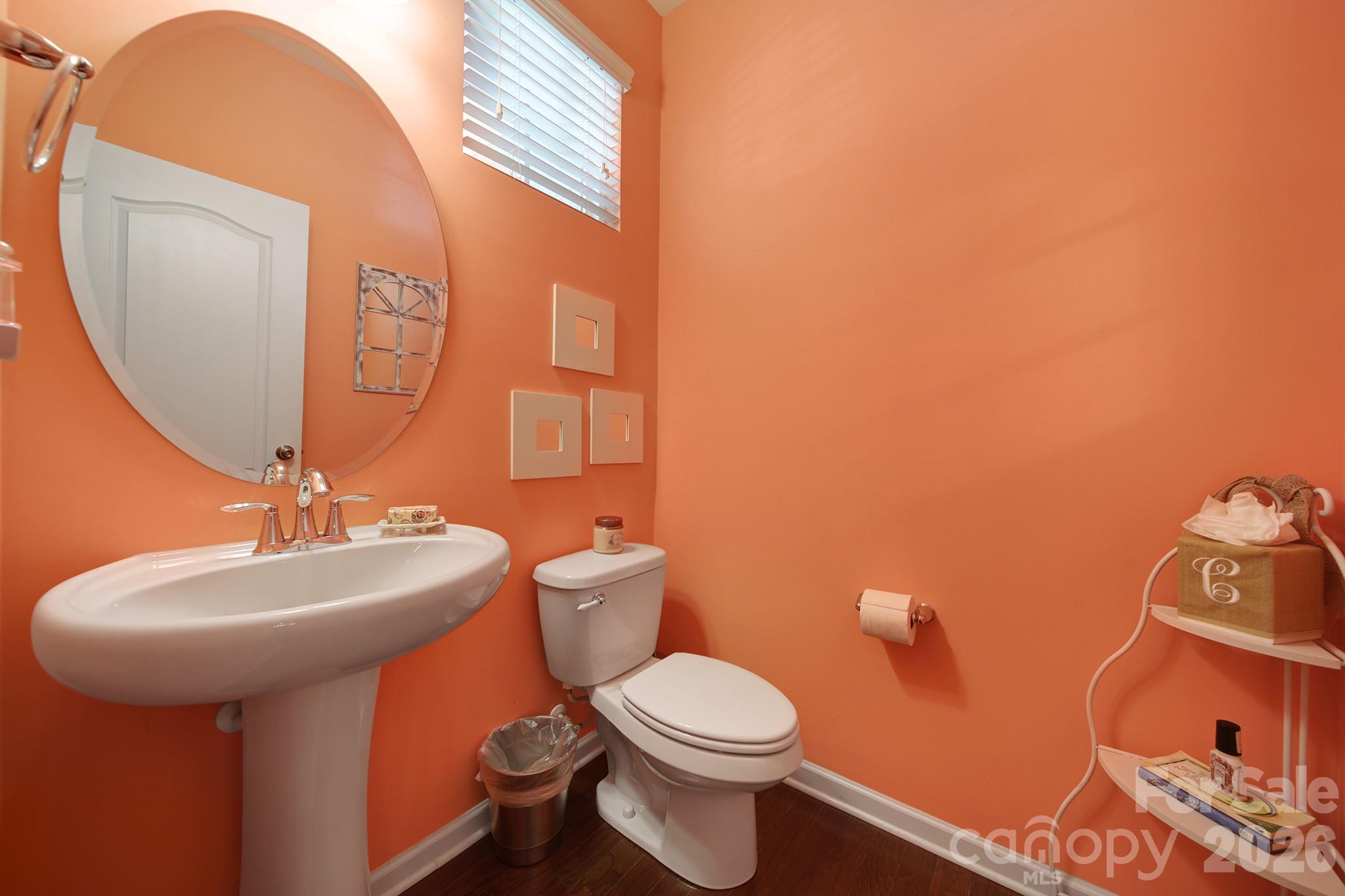 7021 Woodsbay Lane Property Photo 12