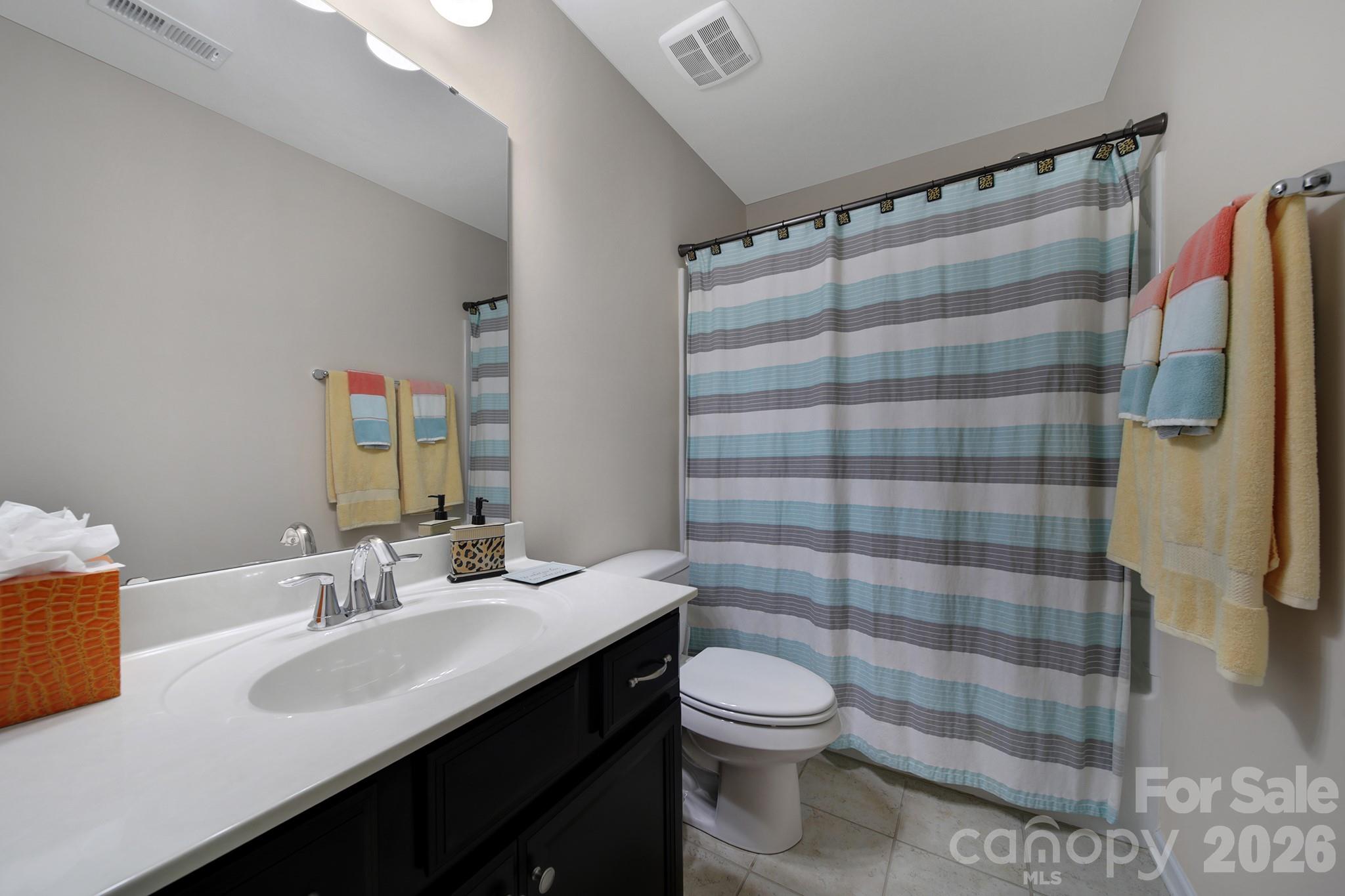 7021 Woodsbay Lane Property Photo 23