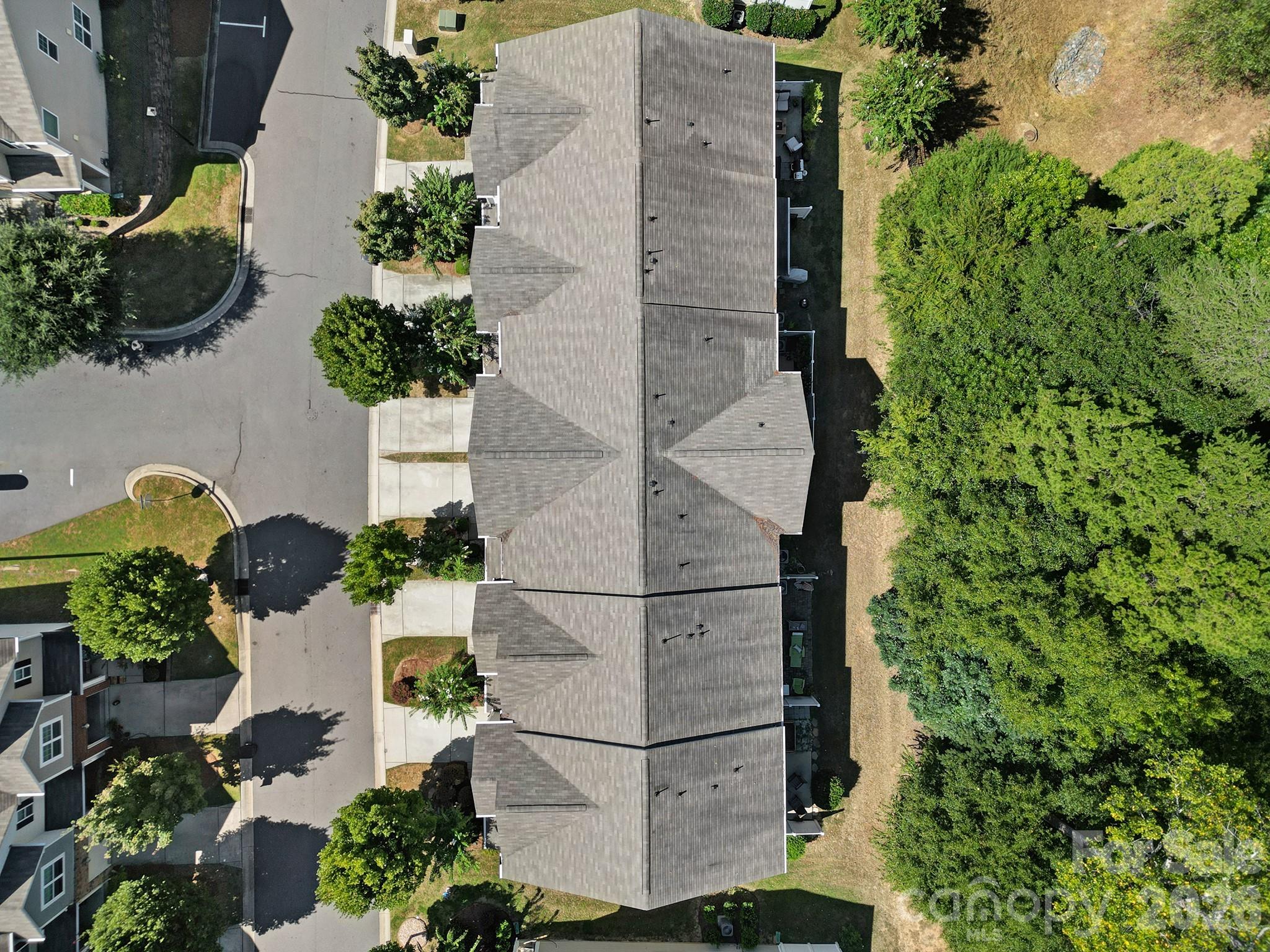 7021 Woodsbay Lane Property Photo 34