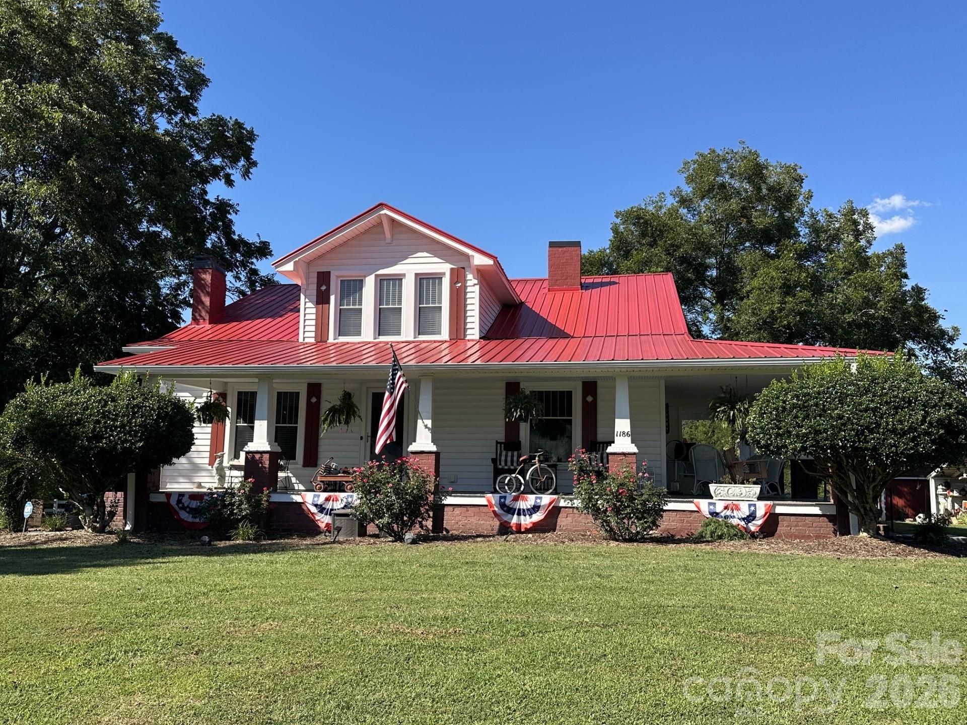 1186 Denton Road Property Photo 1