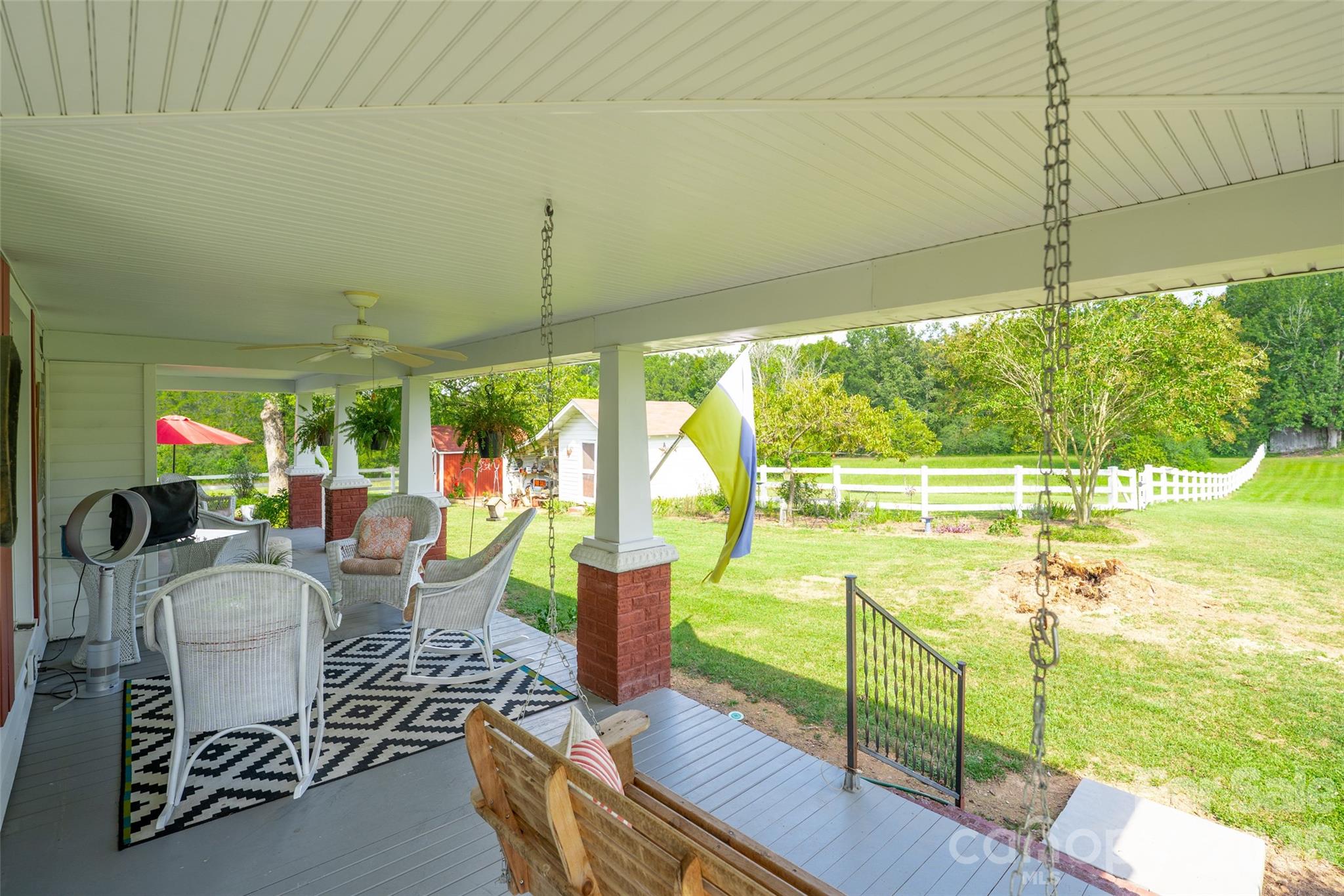 1186 Denton Road Property Photo 3