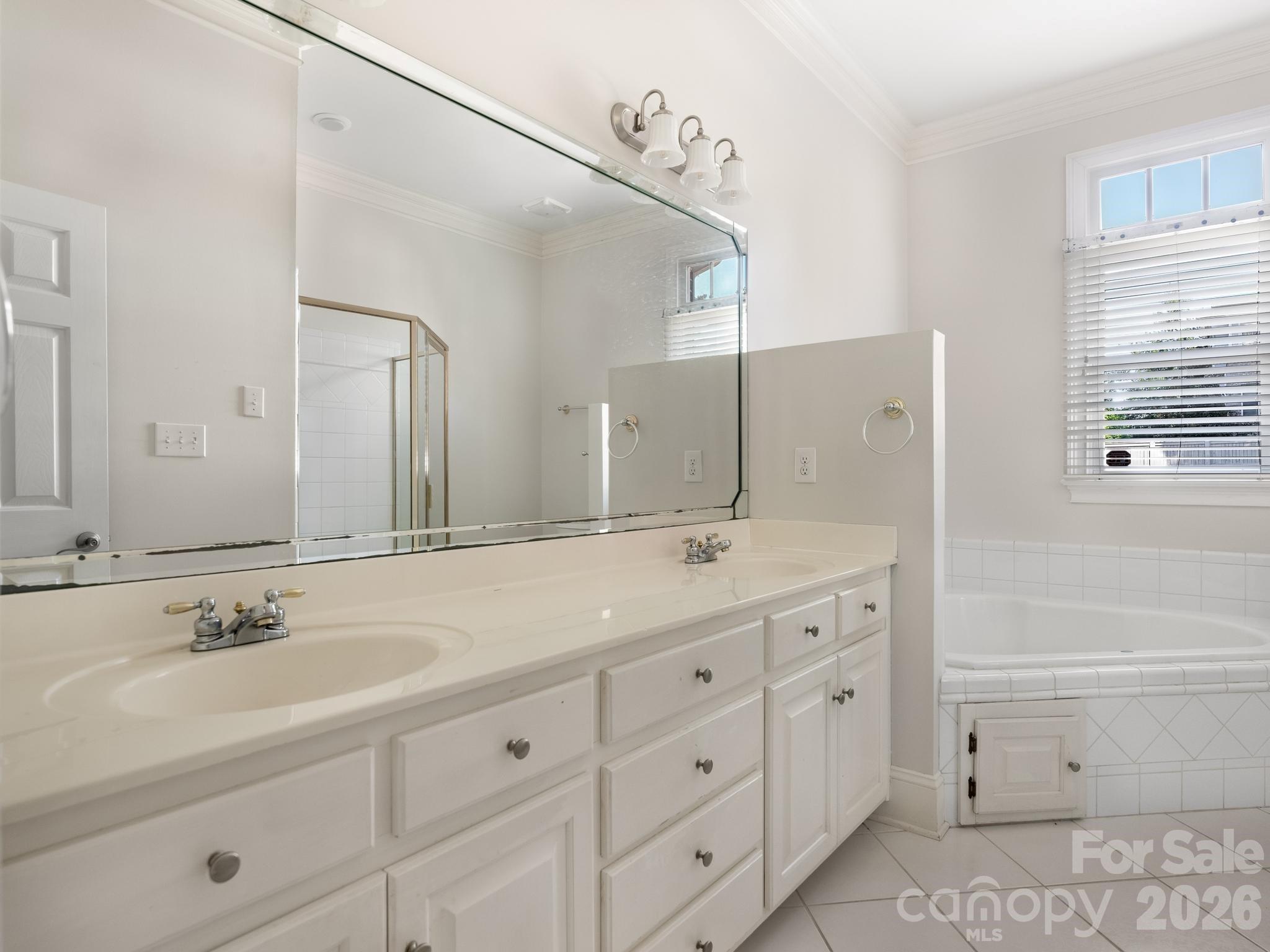 1105 Randolph Oaks Court Property Photo 20