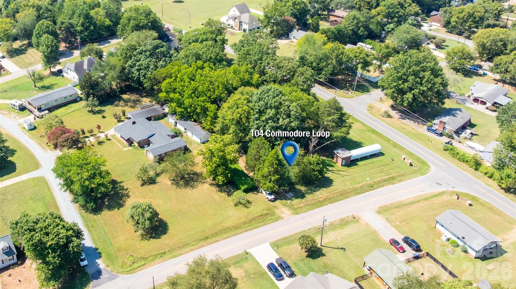 104 Commodore Loop Property Photo 1