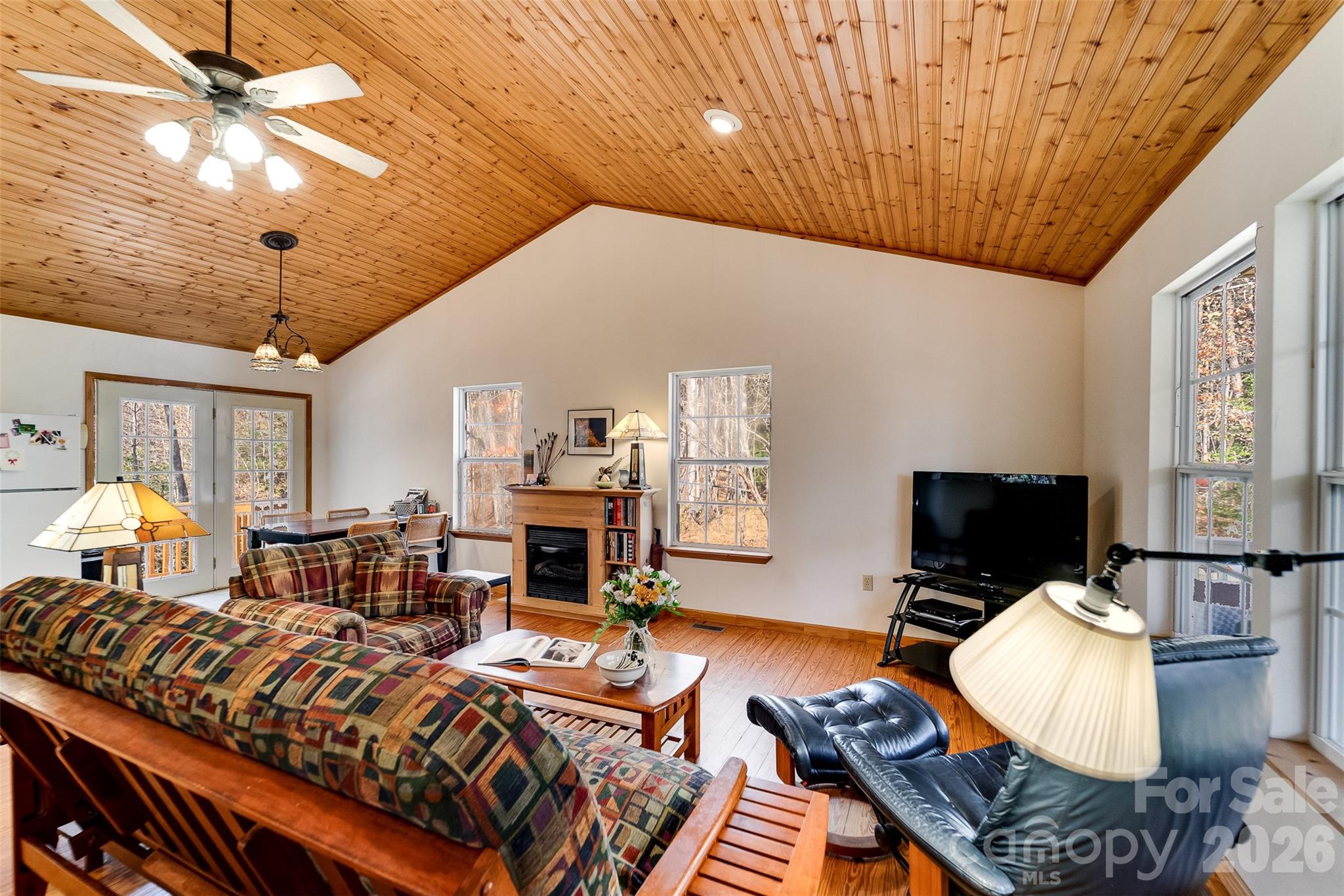 33 E H Bailey Road Property Photo 9