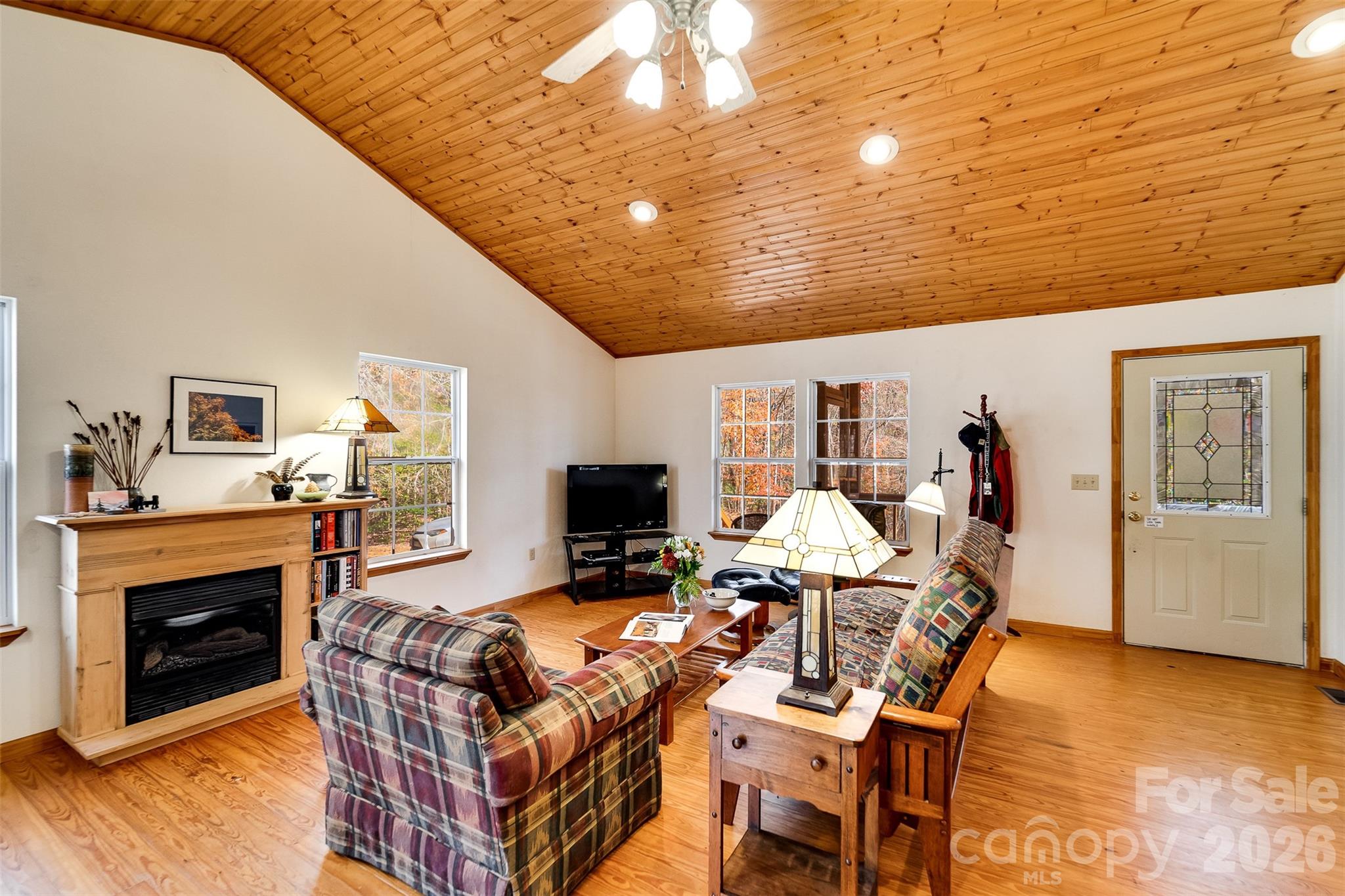 33 E H Bailey Road Property Photo 10