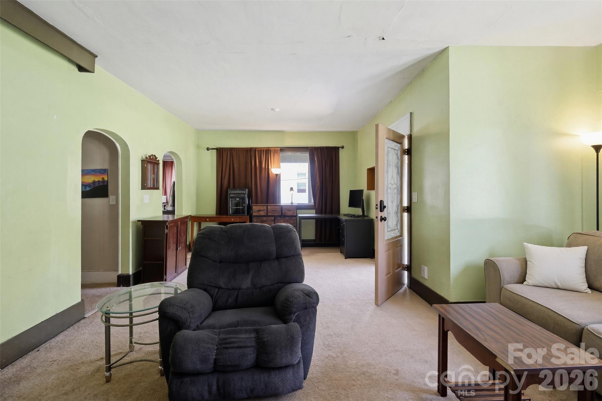 512 1st Street Property Photo 14