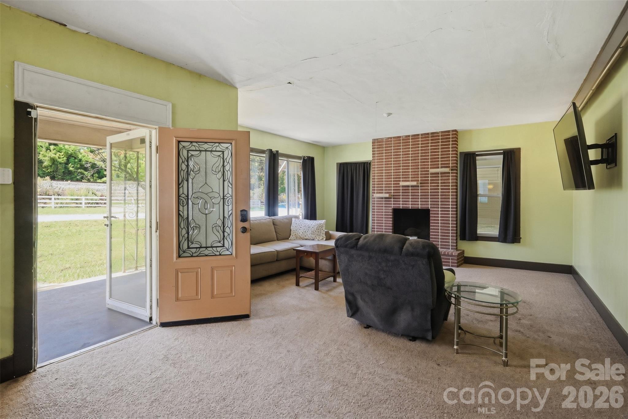 512 1st Street Property Photo 15