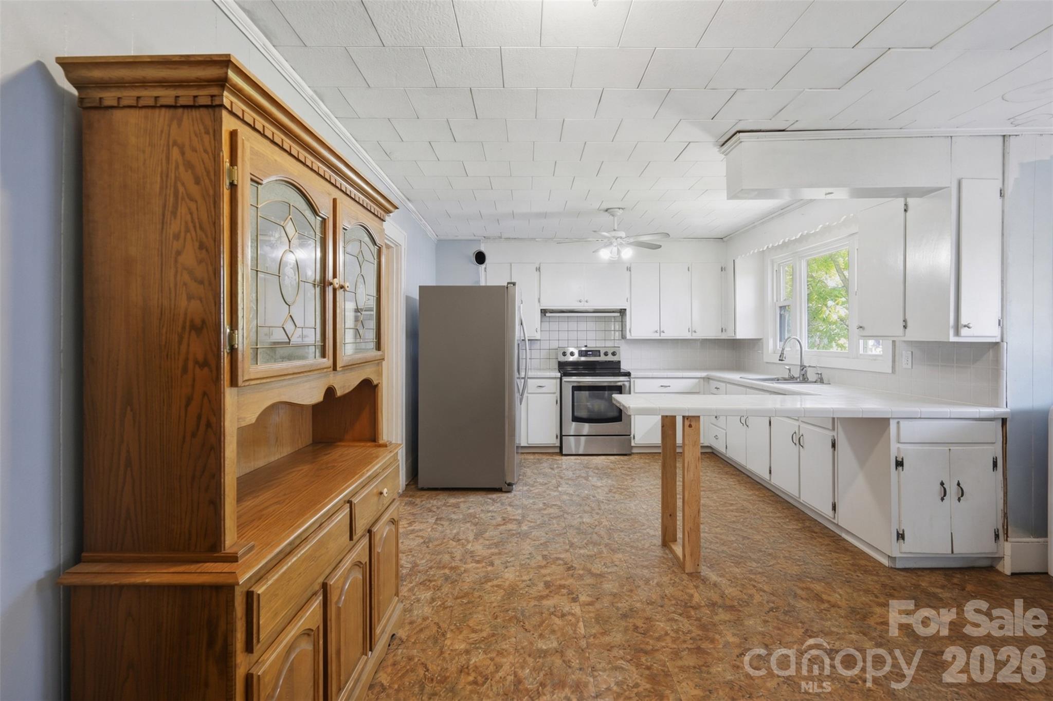 512 1st Street Property Photo 20