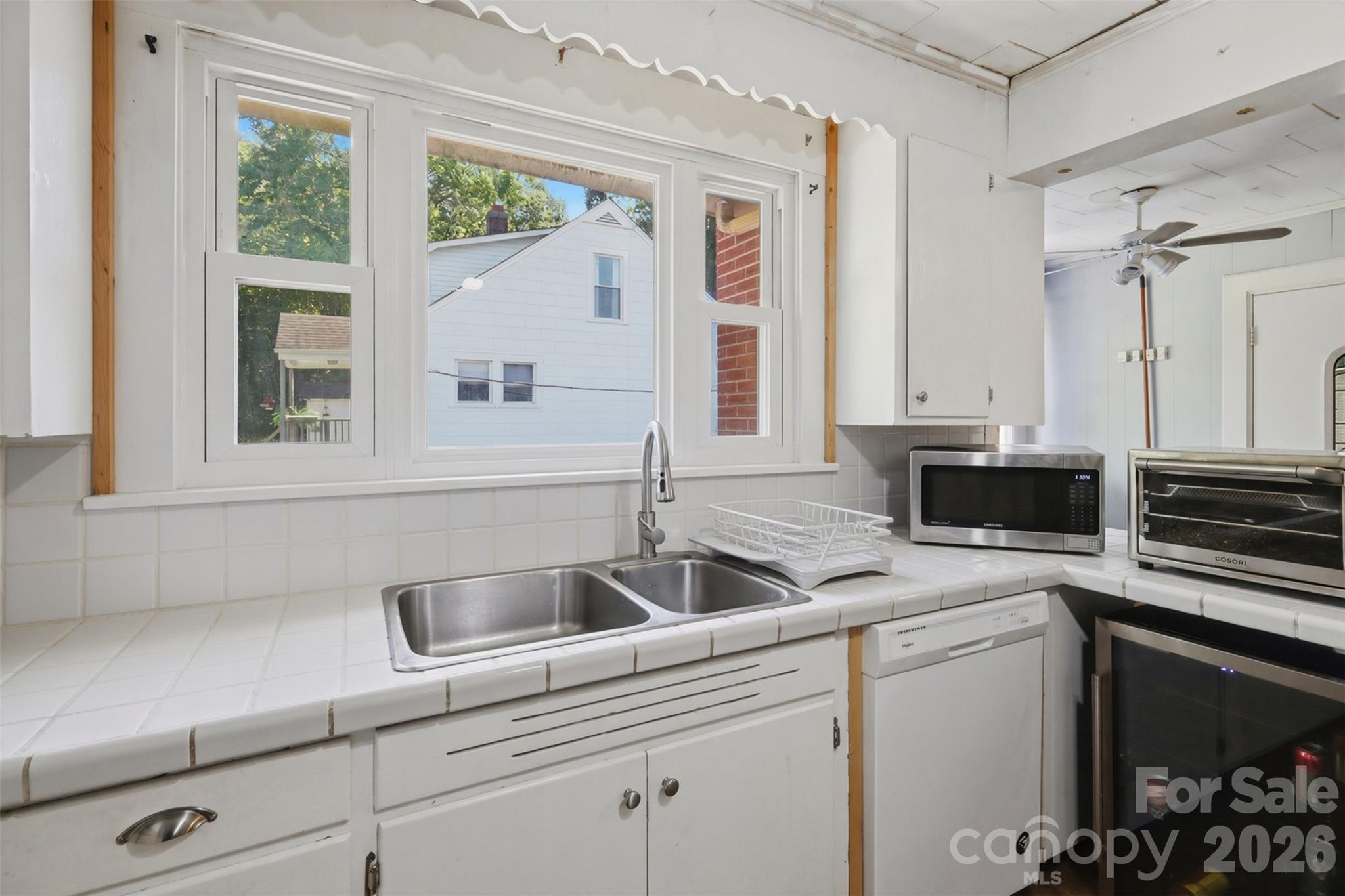 512 1st Street Property Photo 21