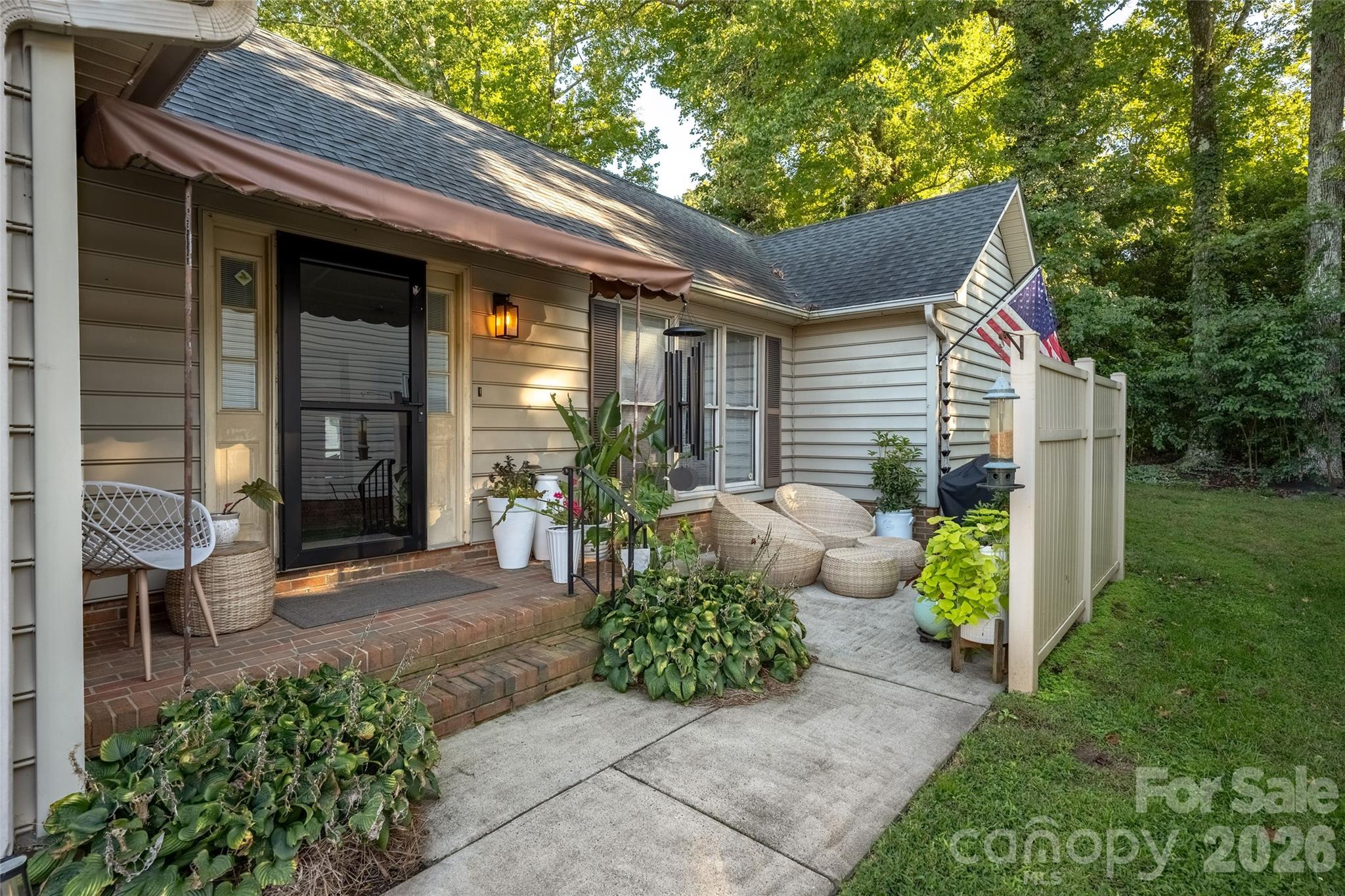 5935 Crape Myrtle Lane Property Photo 1