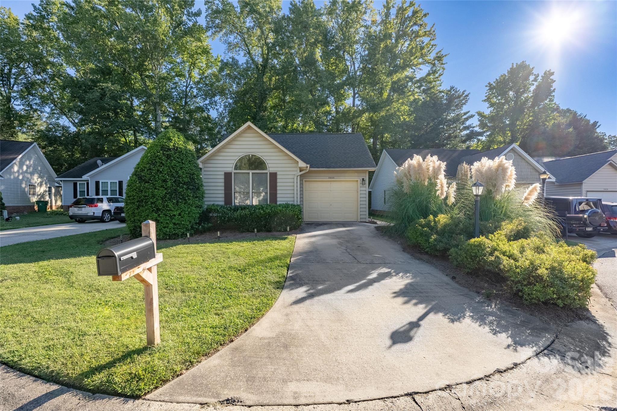 5935 Crape Myrtle Lane Property Photo 1