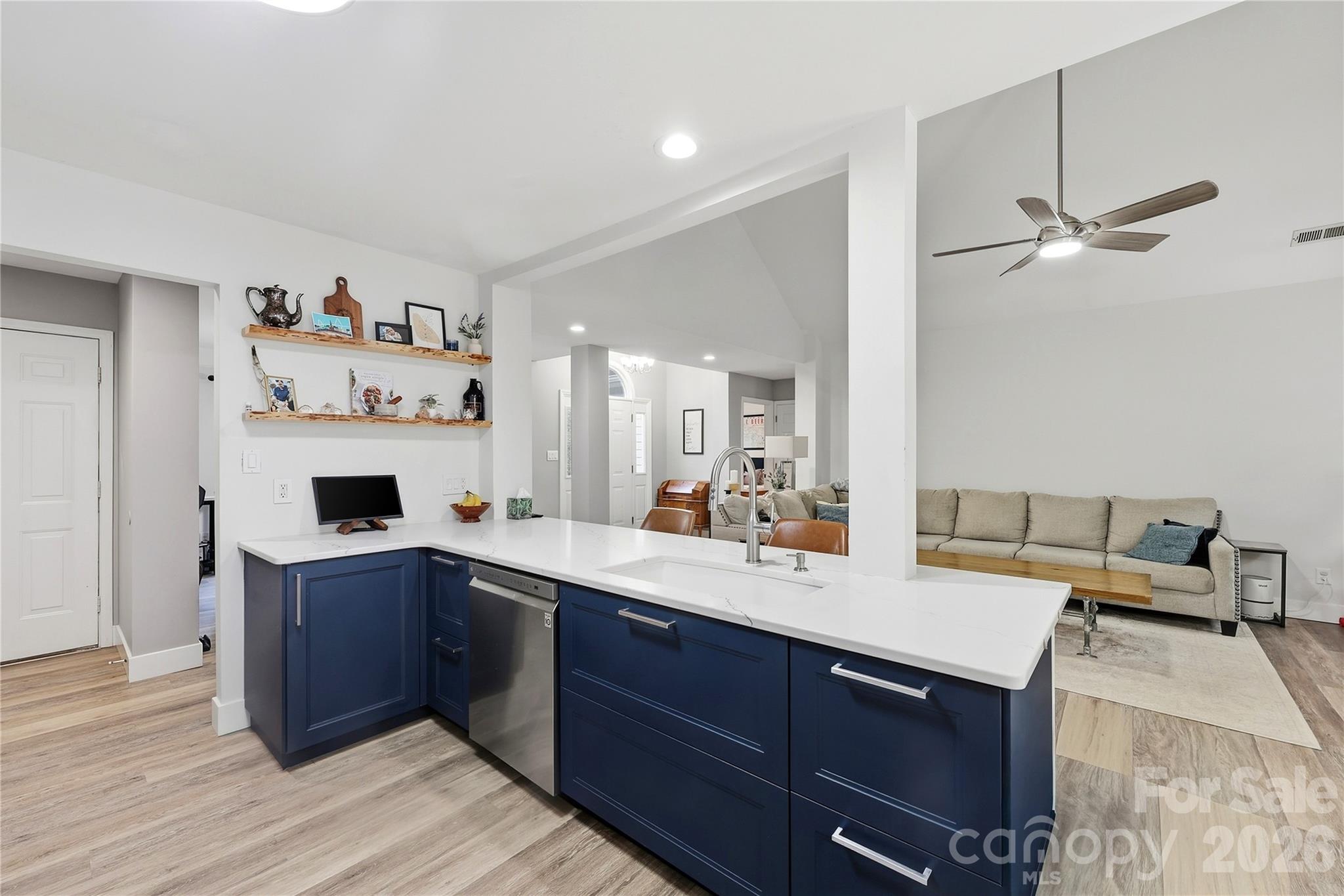 9123 Windknob Court Property Photo 10