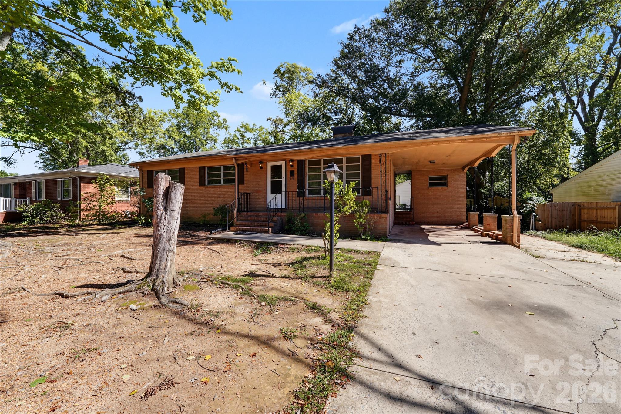 803 S Bragg Street Property Photo 1