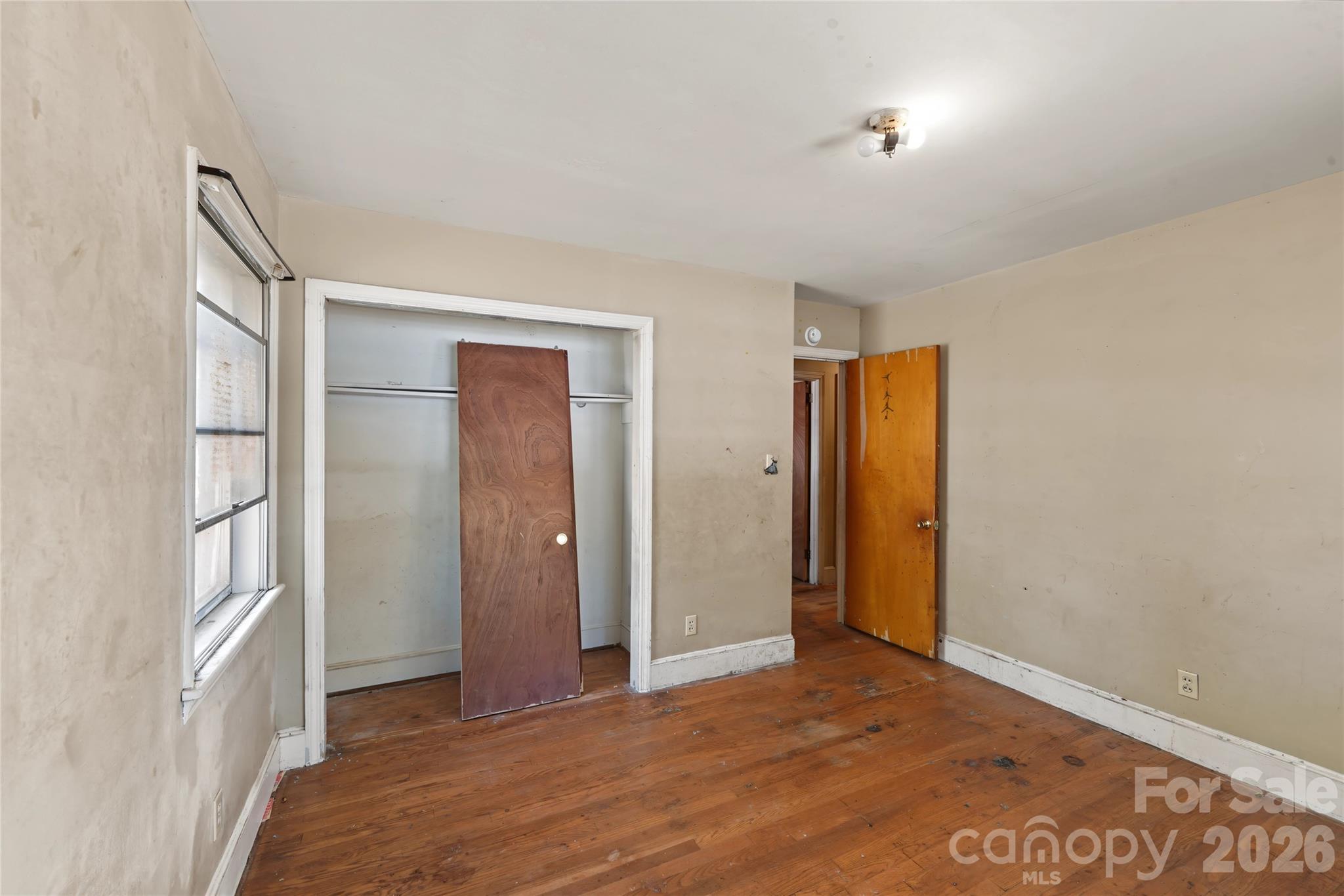 803 S Bragg Street Property Photo 20