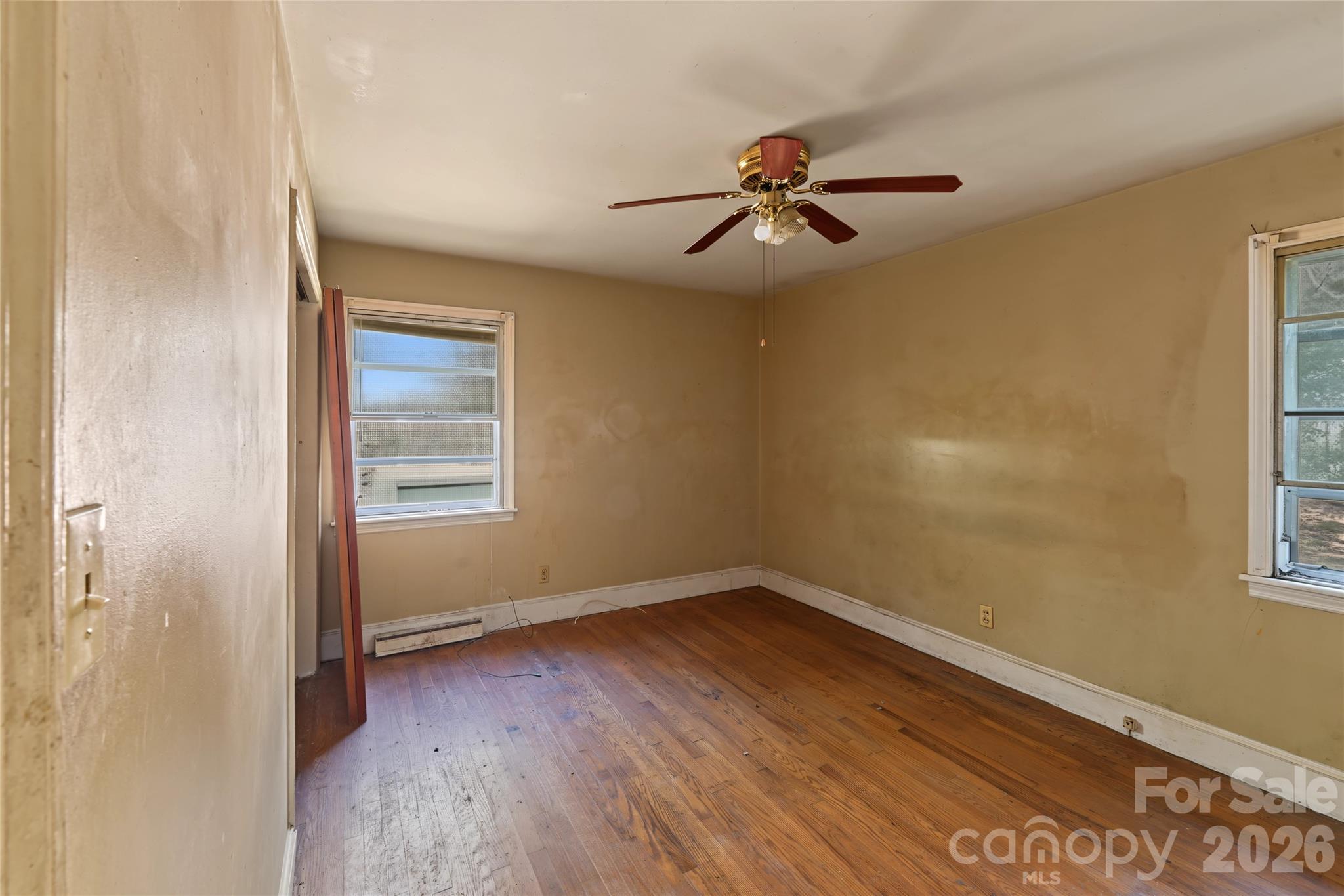 803 S Bragg Street Property Photo 21