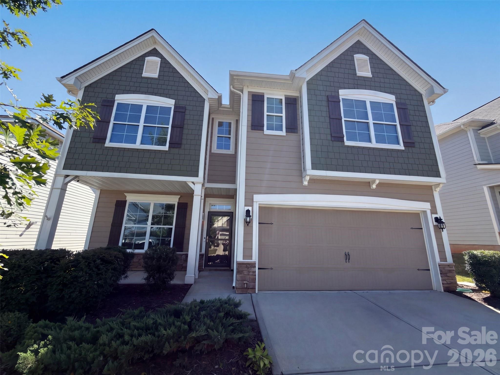 5015 Sea Cliff Lane Property Photo 1