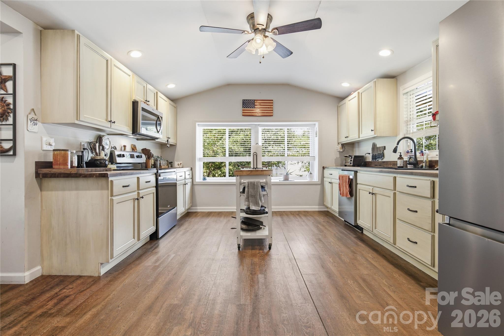 4266 Big Island Road Property Photo 7