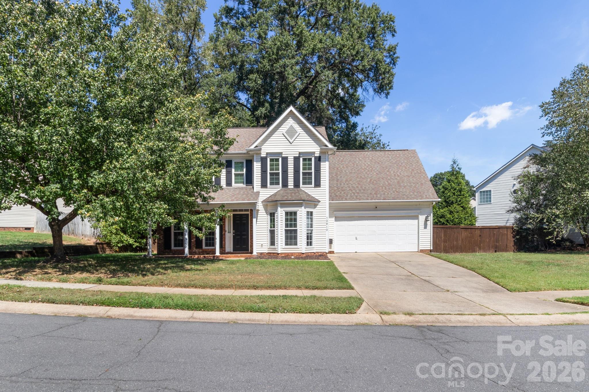 13910 Hatton Cross Drive Property Photo 2