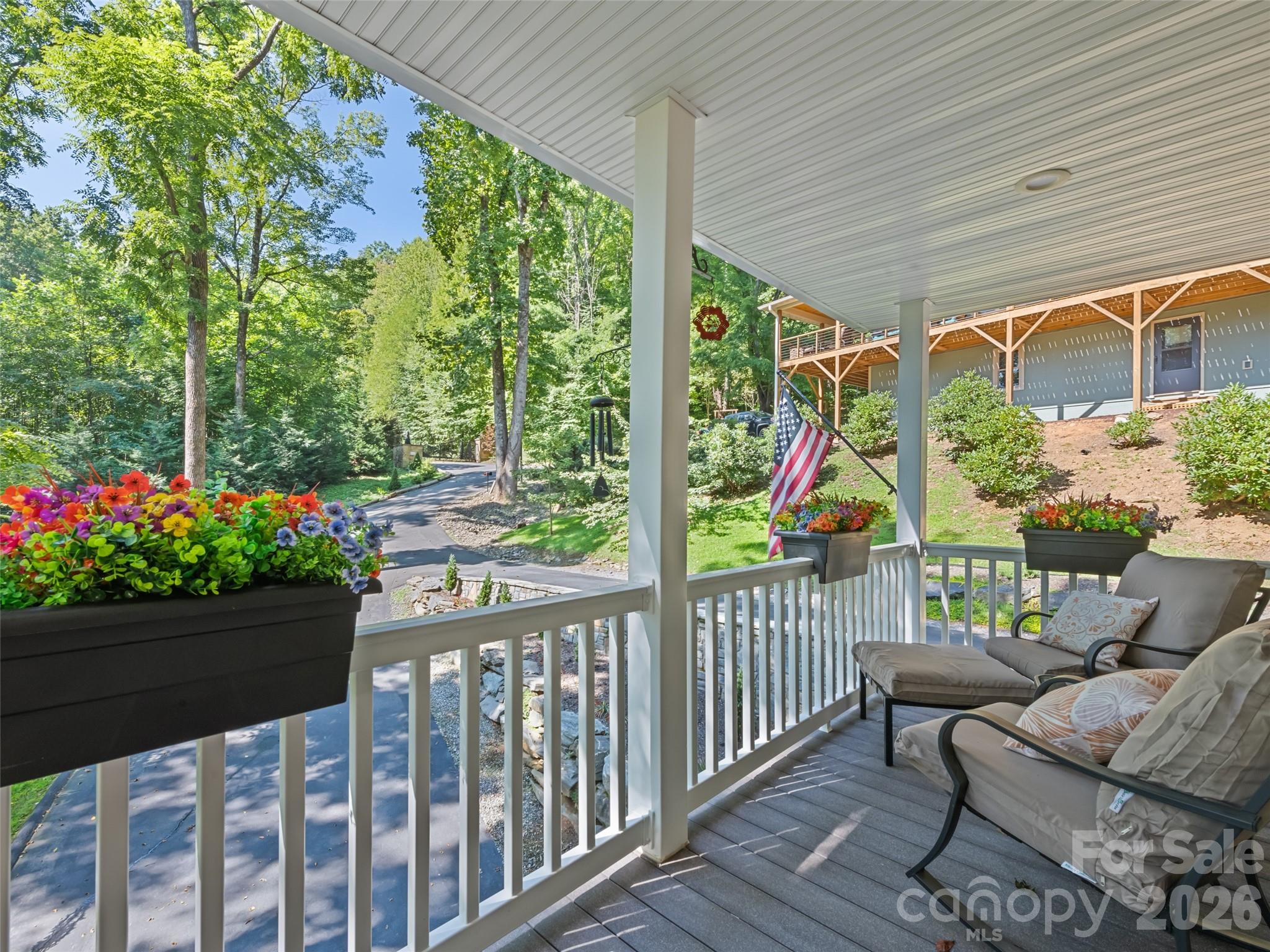 100 Loafer Lane Property Photo 9