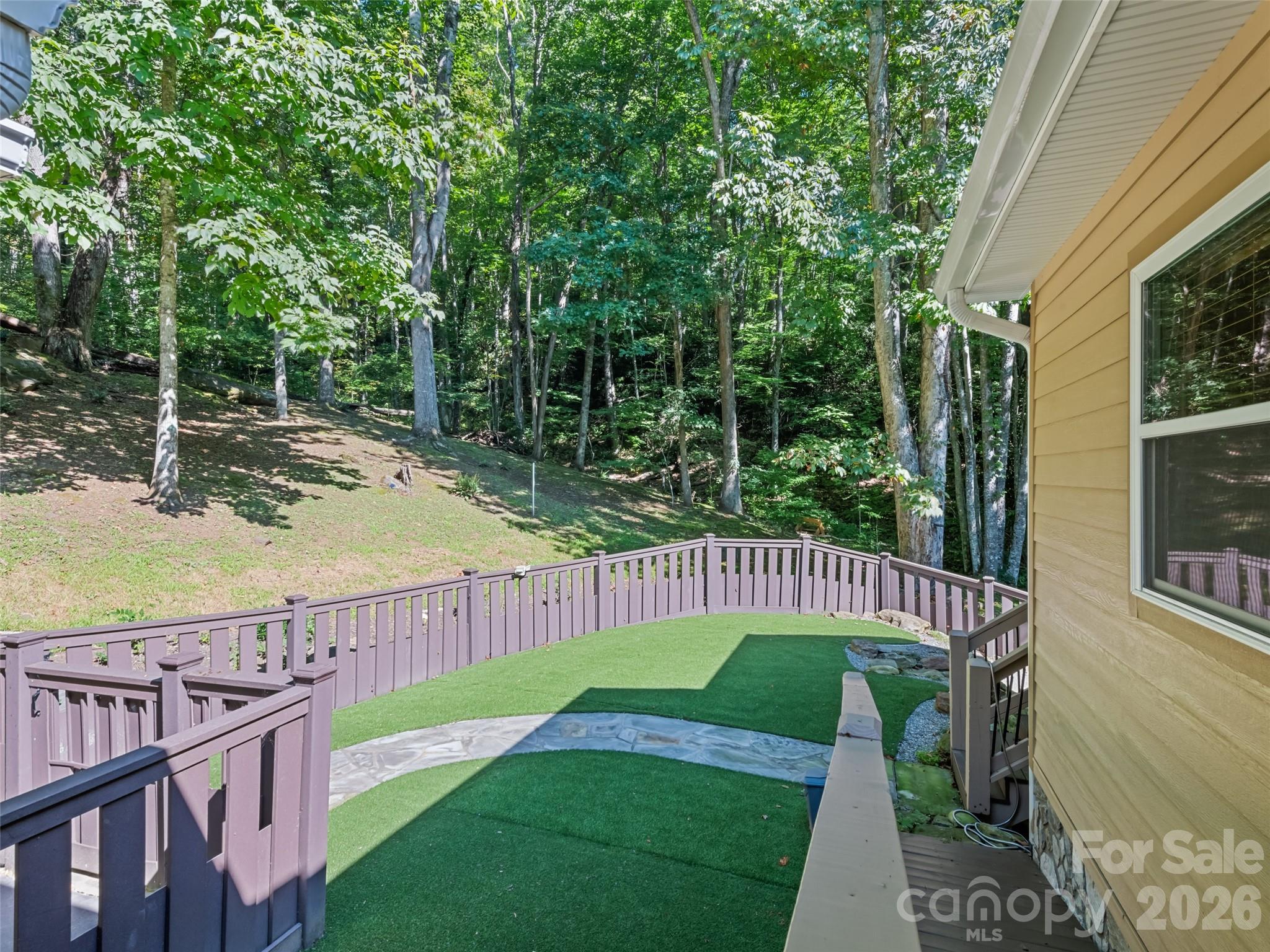 100 Loafer Lane Property Photo 11