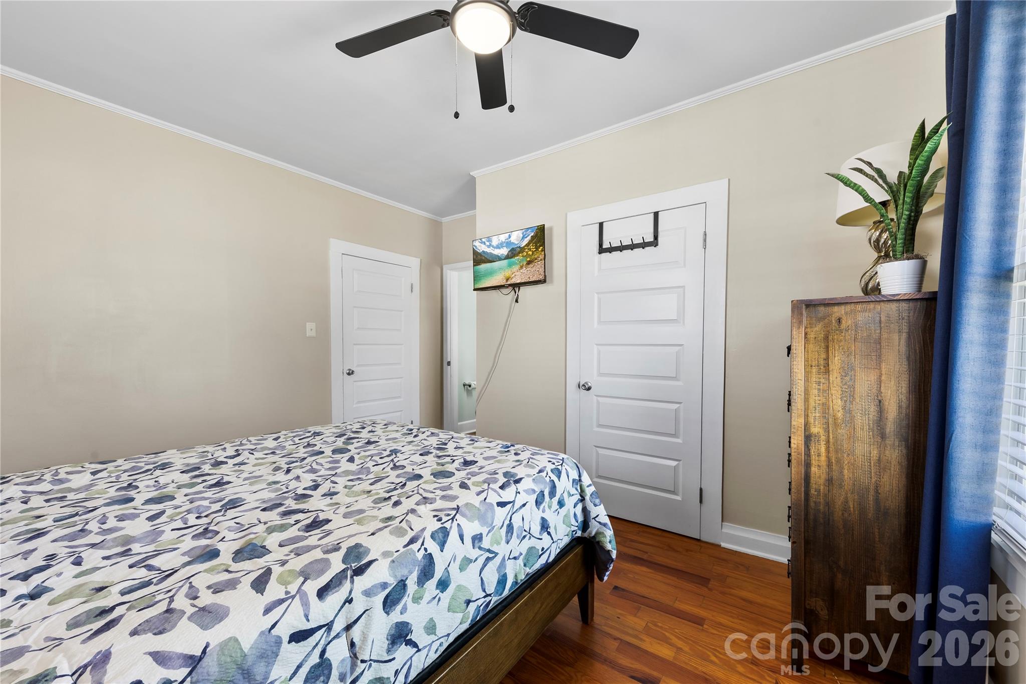 1525 Perfection Avenue Property Photo 11