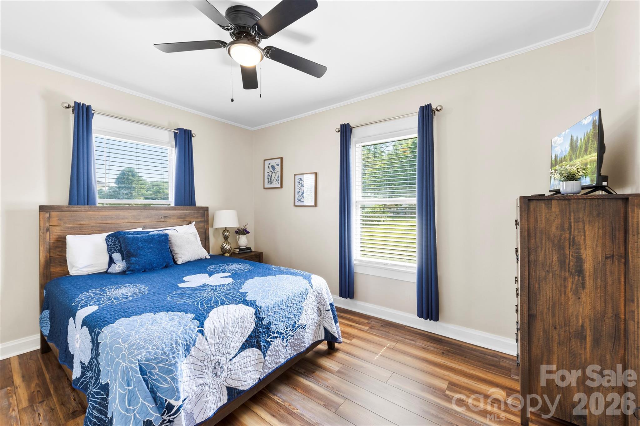 1525 Perfection Avenue Property Photo 14