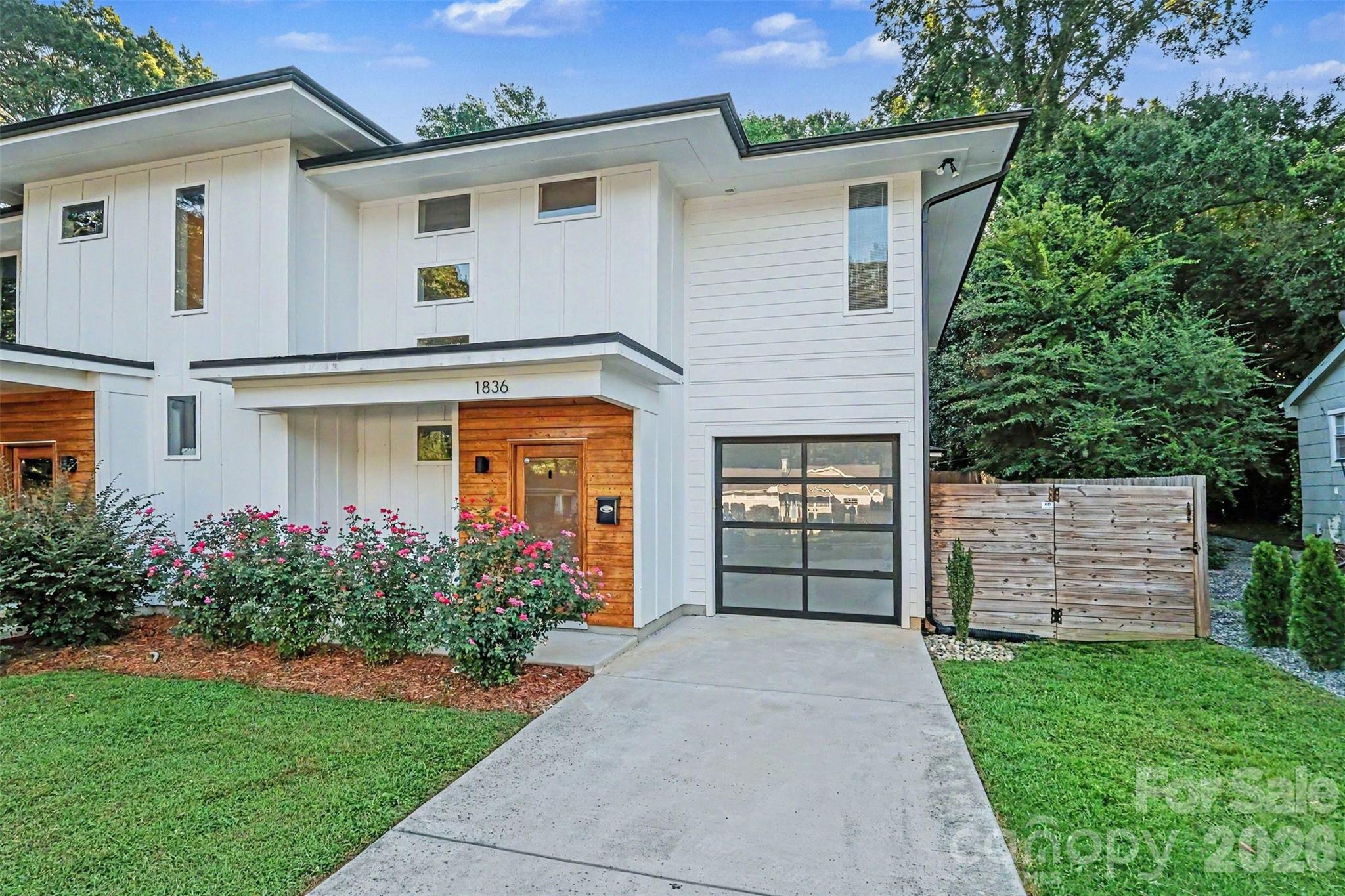 1836 Academy Street Property Photo 5
