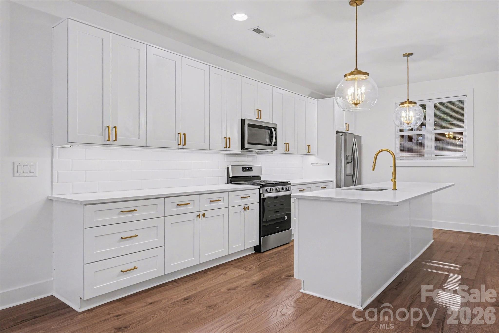 1836 Academy Street Property Photo 10