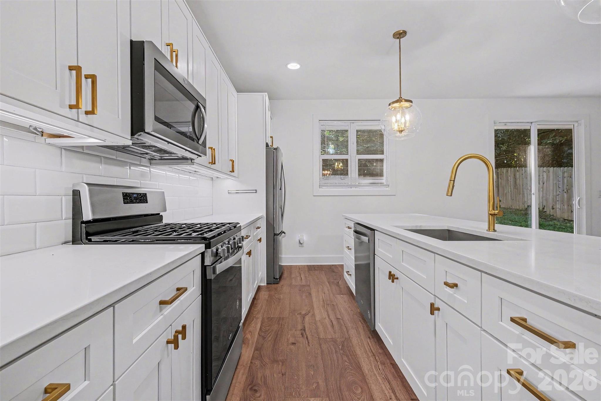 1836 Academy Street Property Photo 16