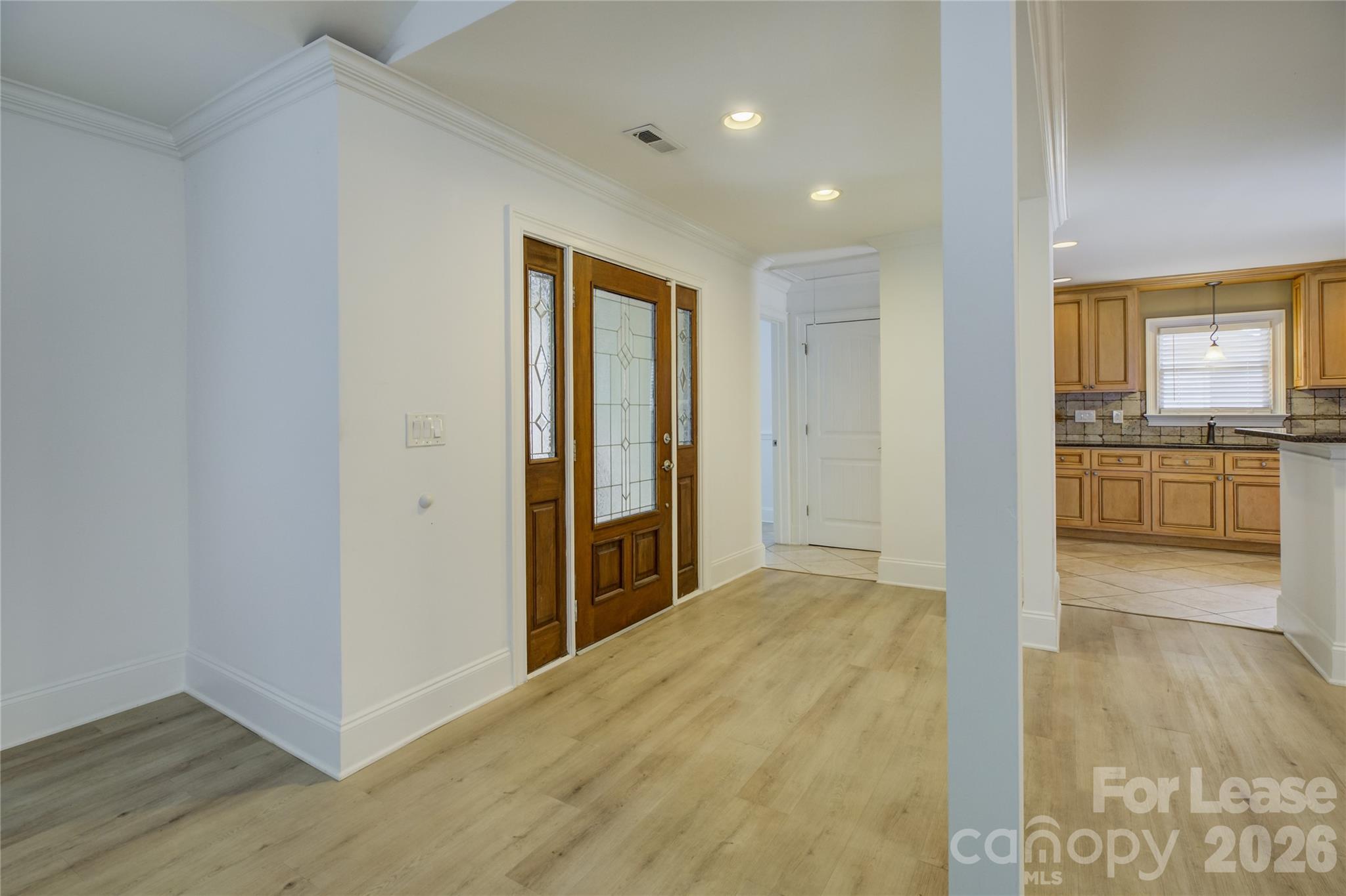 448 N Summit Avenue Property Photo 6