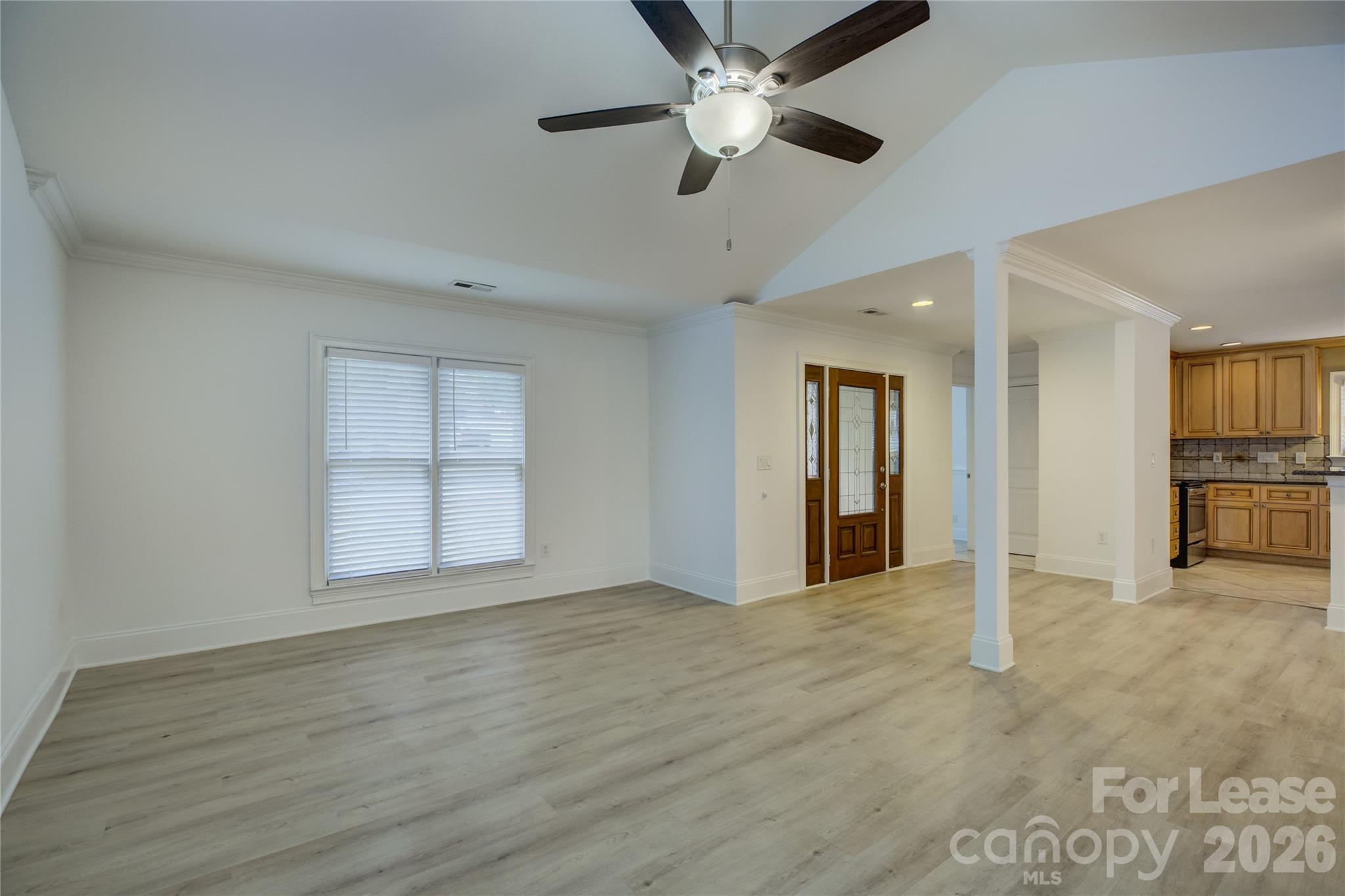 448 N Summit Avenue Property Photo 9