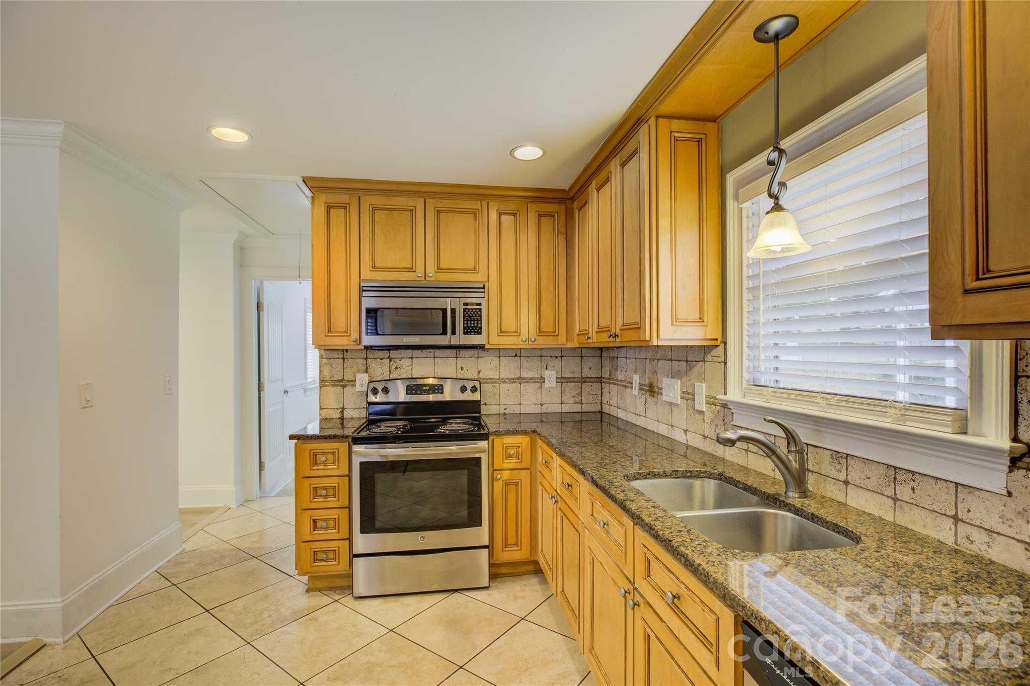 448 N Summit Avenue Property Photo 14