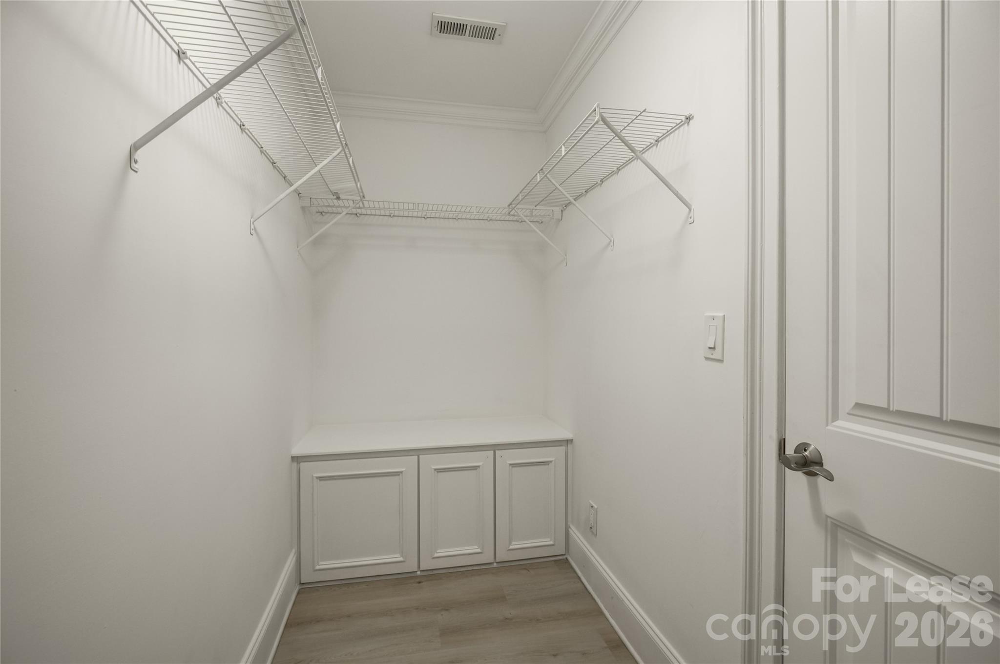 448 N Summit Avenue Property Photo 37