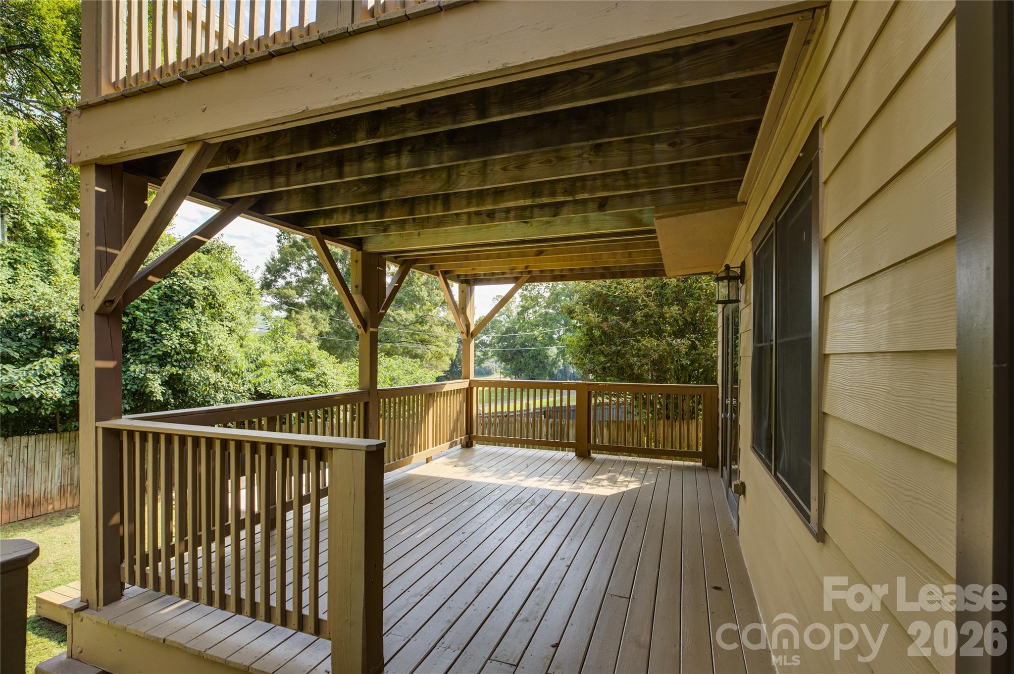 448 N Summit Avenue Property Photo 43