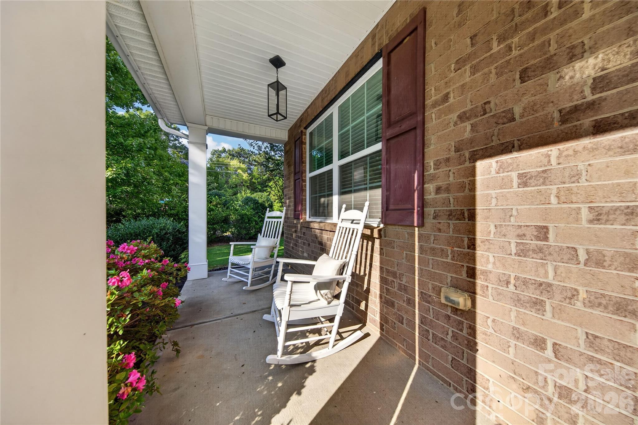 507 Fair Oaks Drive Property Photo 3