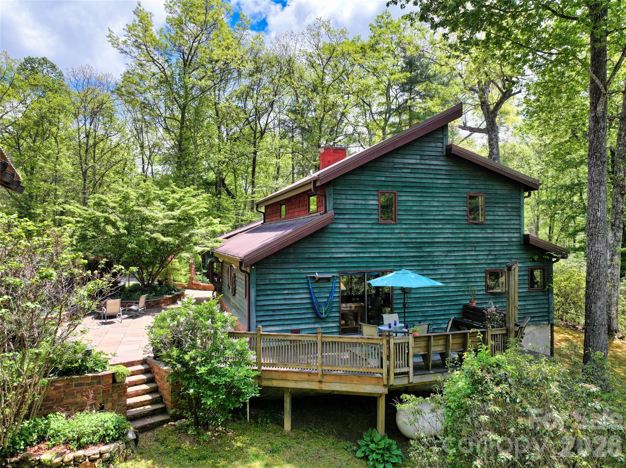 688 Blueberry Farm Road Property Photo 8
