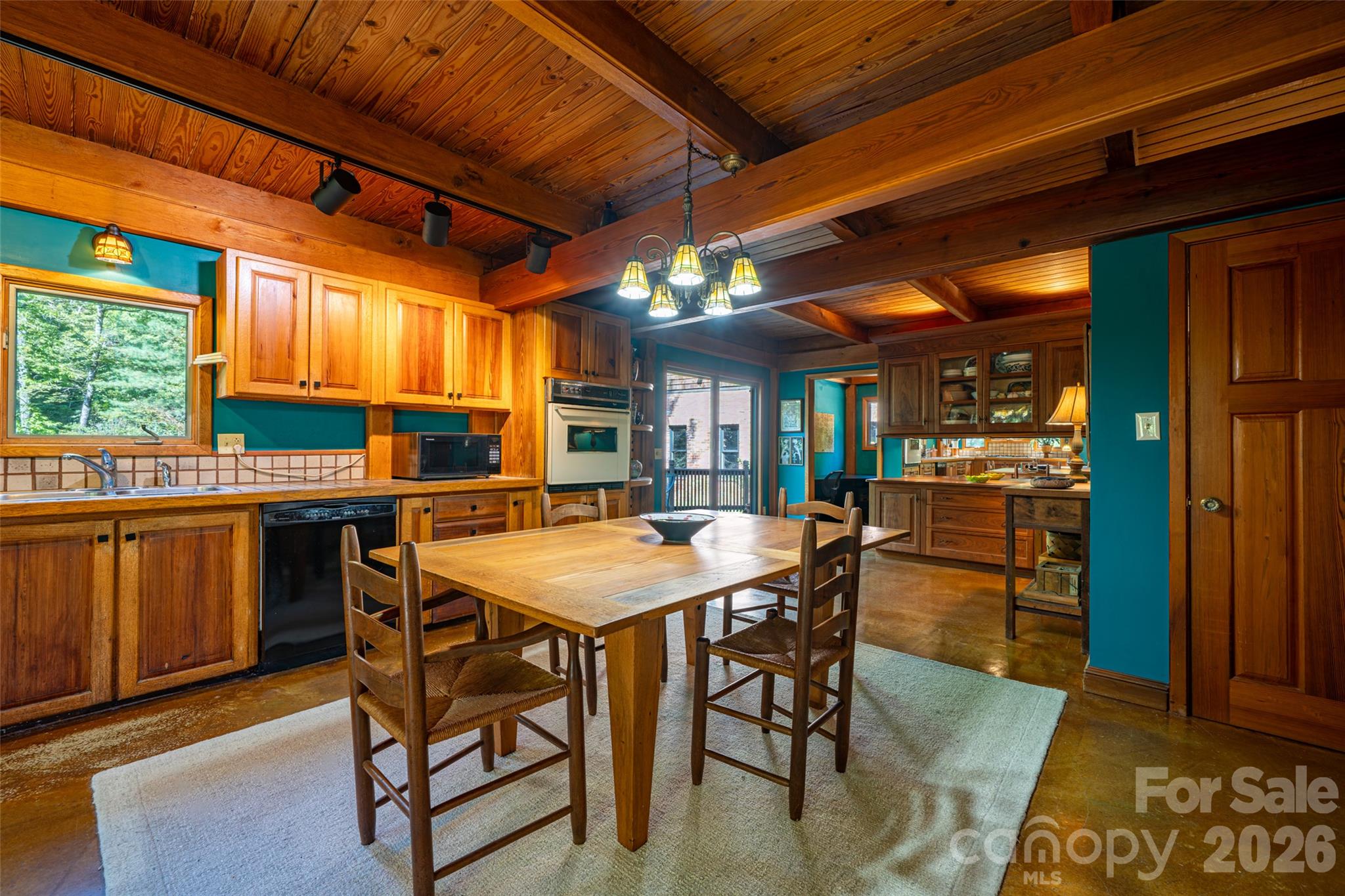 688 Blueberry Farm Road Property Photo 11