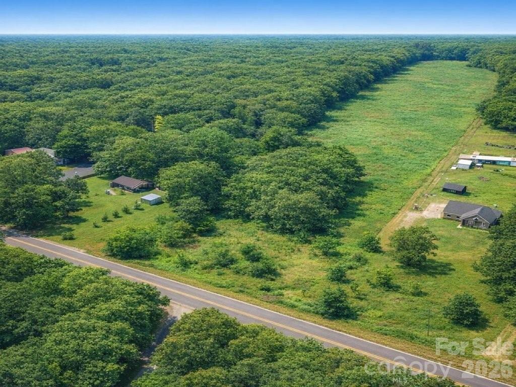 856 Williams Road Property Photo 5