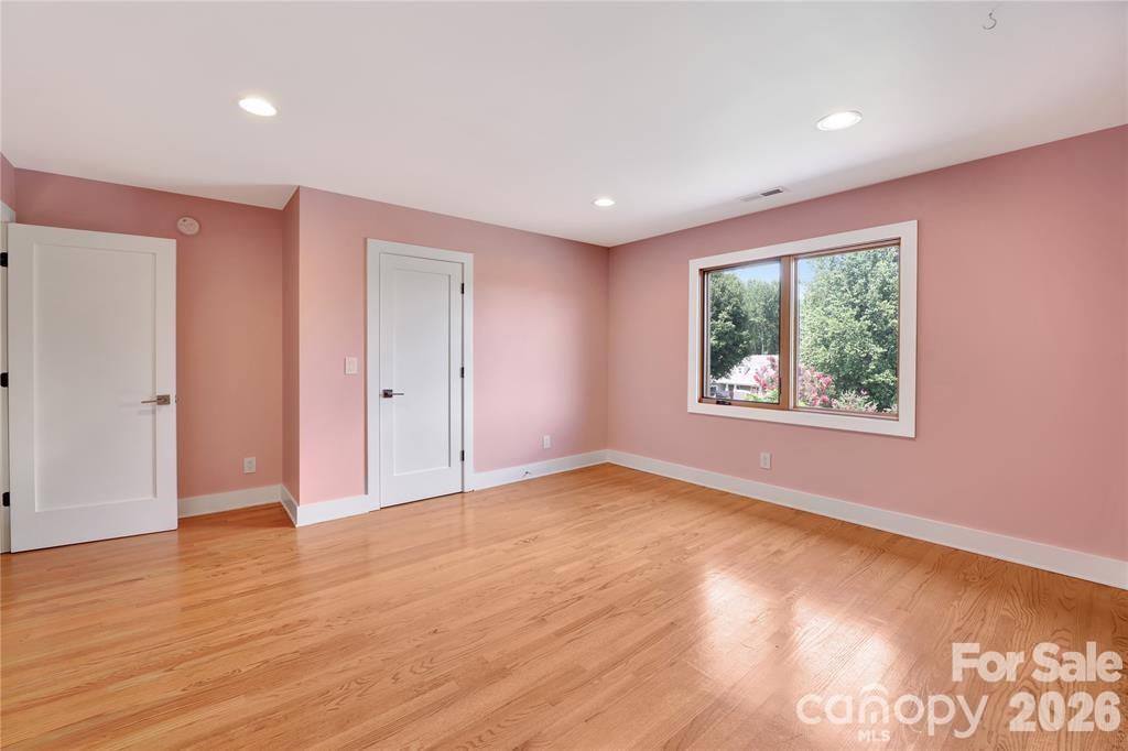 8 Nottingham Drive Property Photo 19