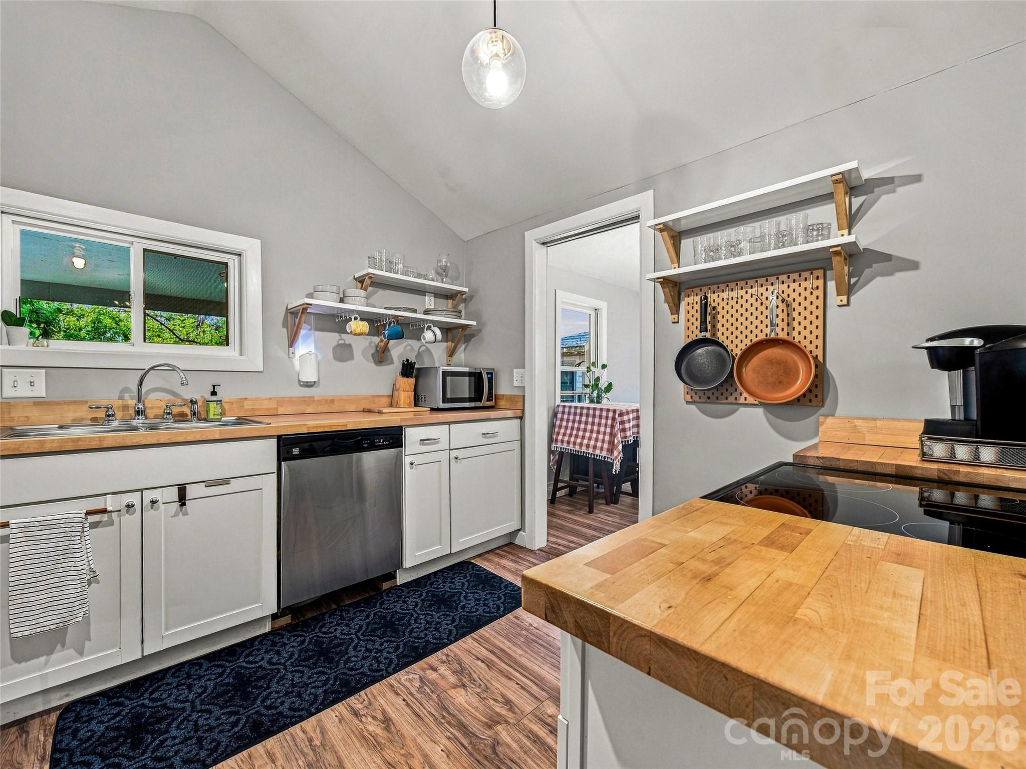 91 Deaver Street Property Photo 10