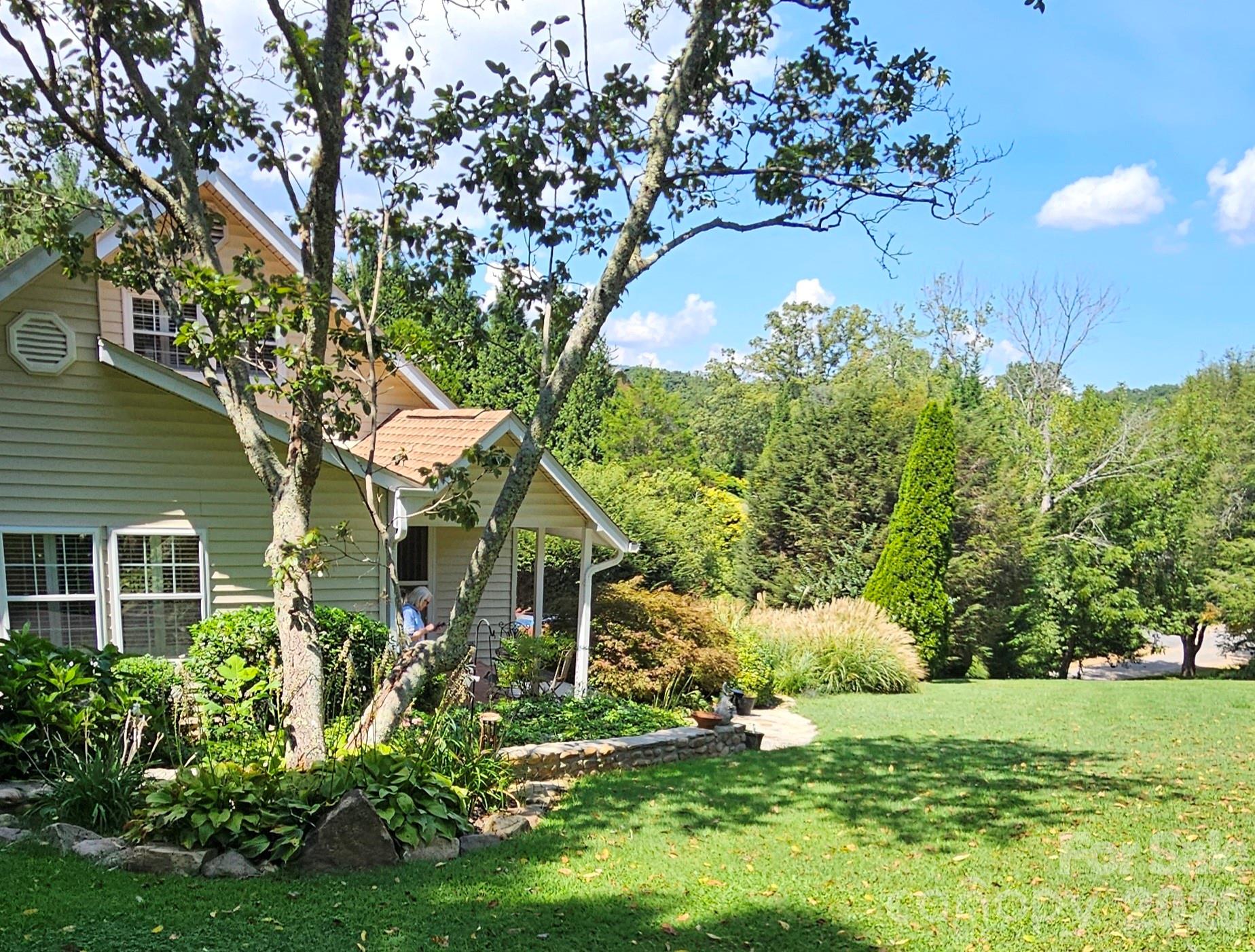 56 Candler Heights Road Property Photo 14