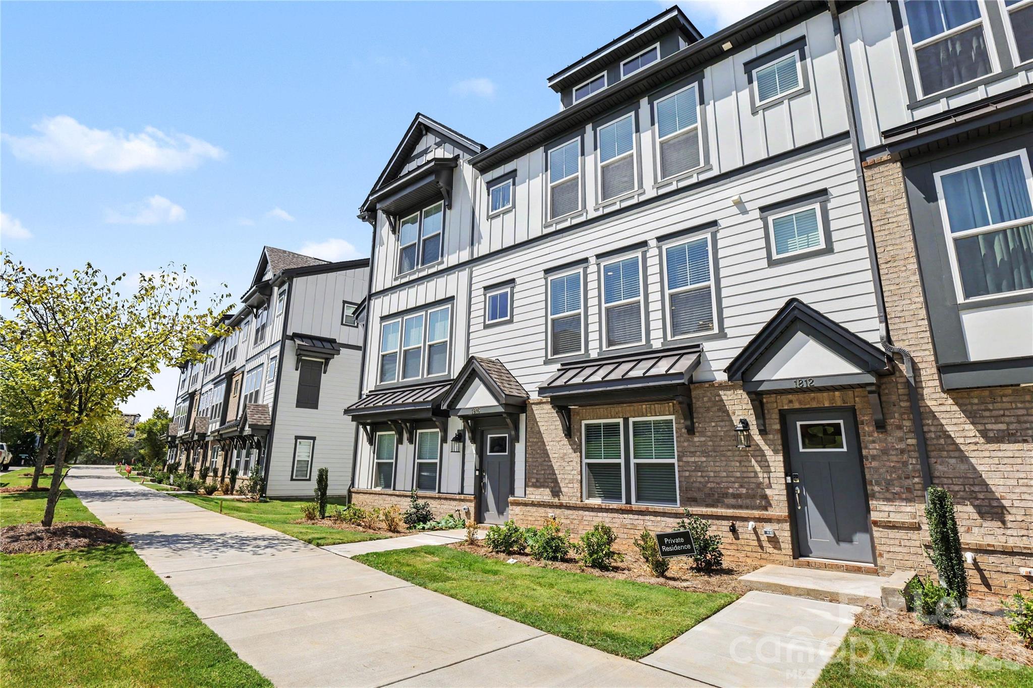 4424018 Property Photo 3