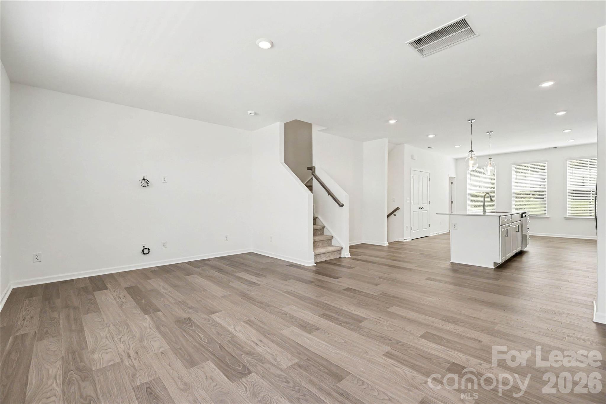 4424018 Property Photo 10