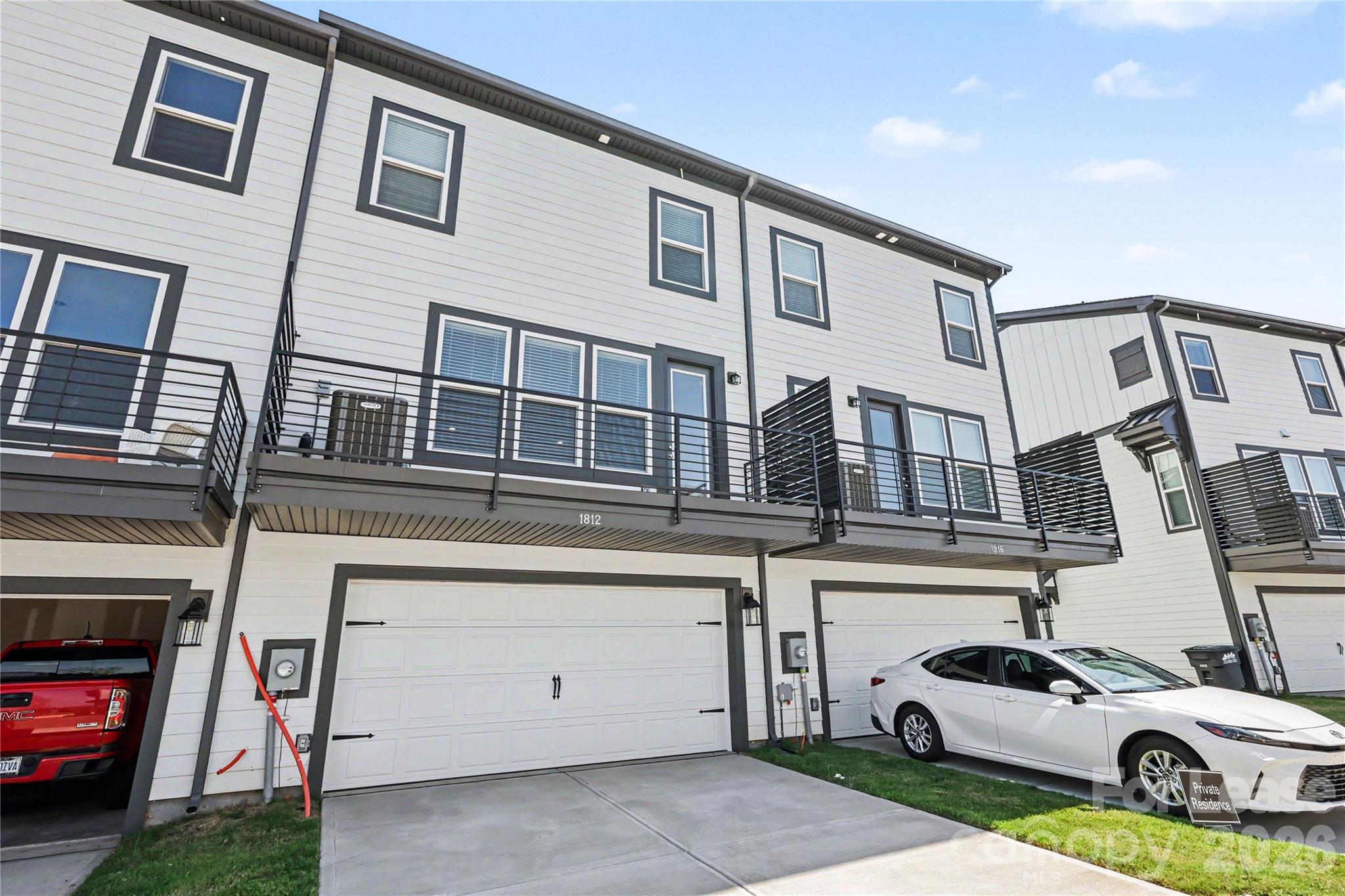 4424018 Property Photo 25